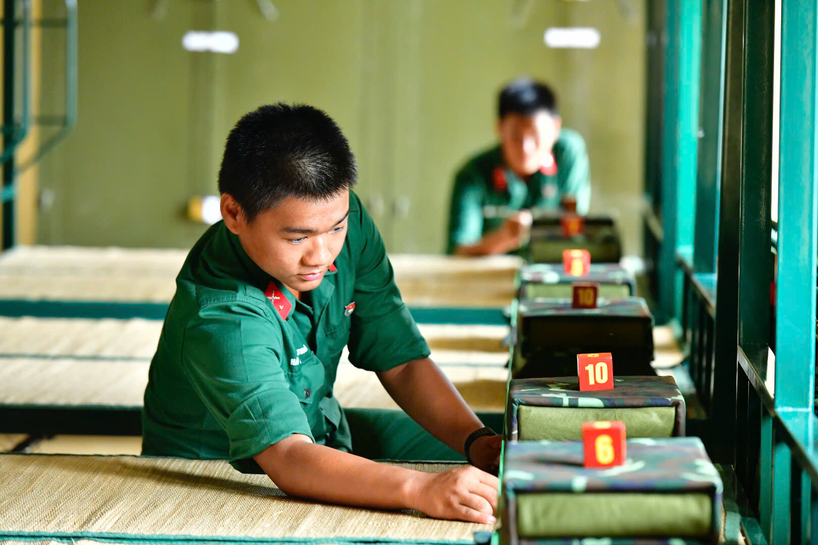 Chiến sĩ mới Trung đoàn Gia Định rèn bản lĩnh trước ngày kiểm tra '3 tiếng nổ'- Ảnh 13.