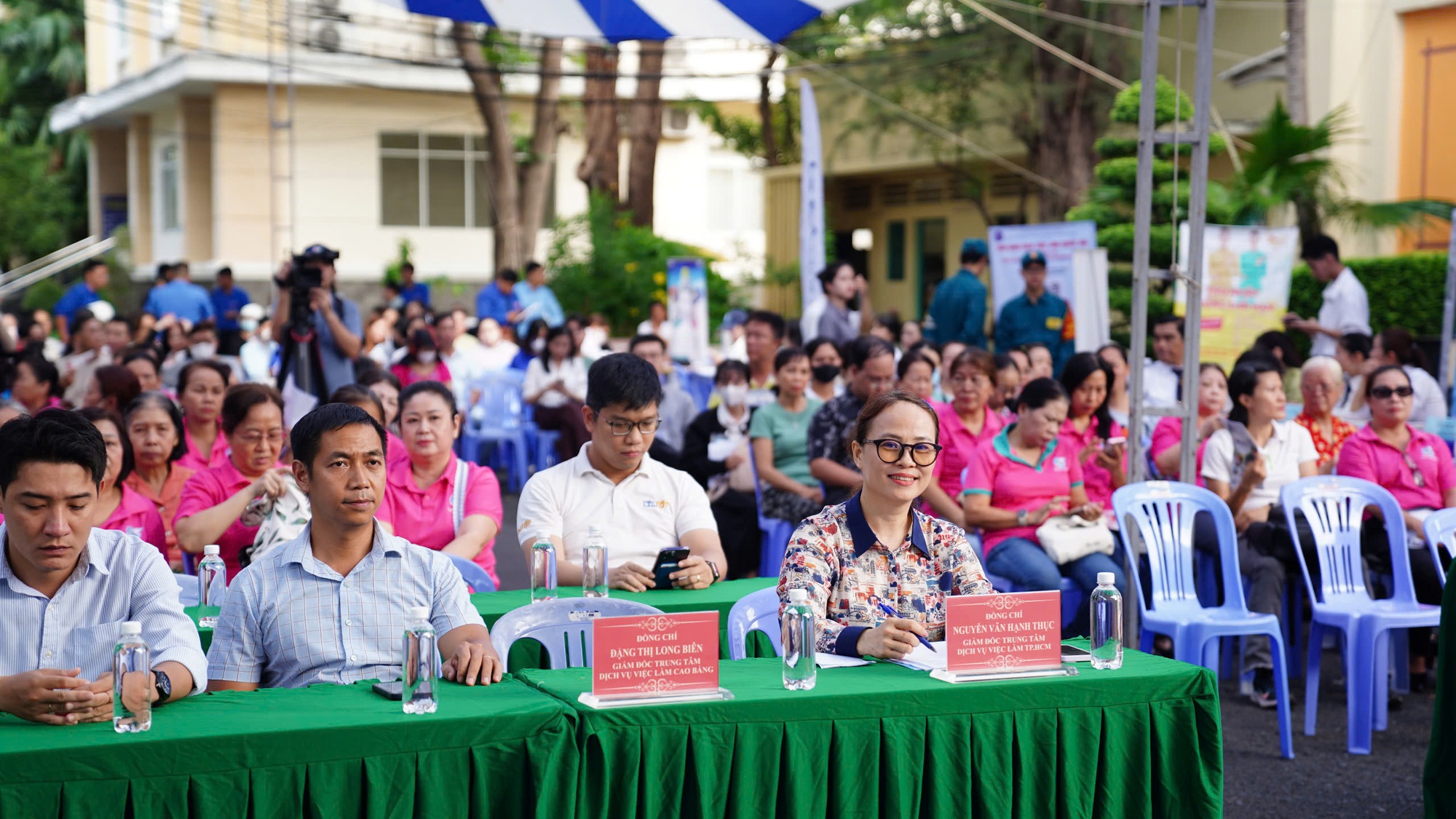 Nhiều việc l&agrave;m lương cao đang cần tuyển gấp- Ảnh 3.