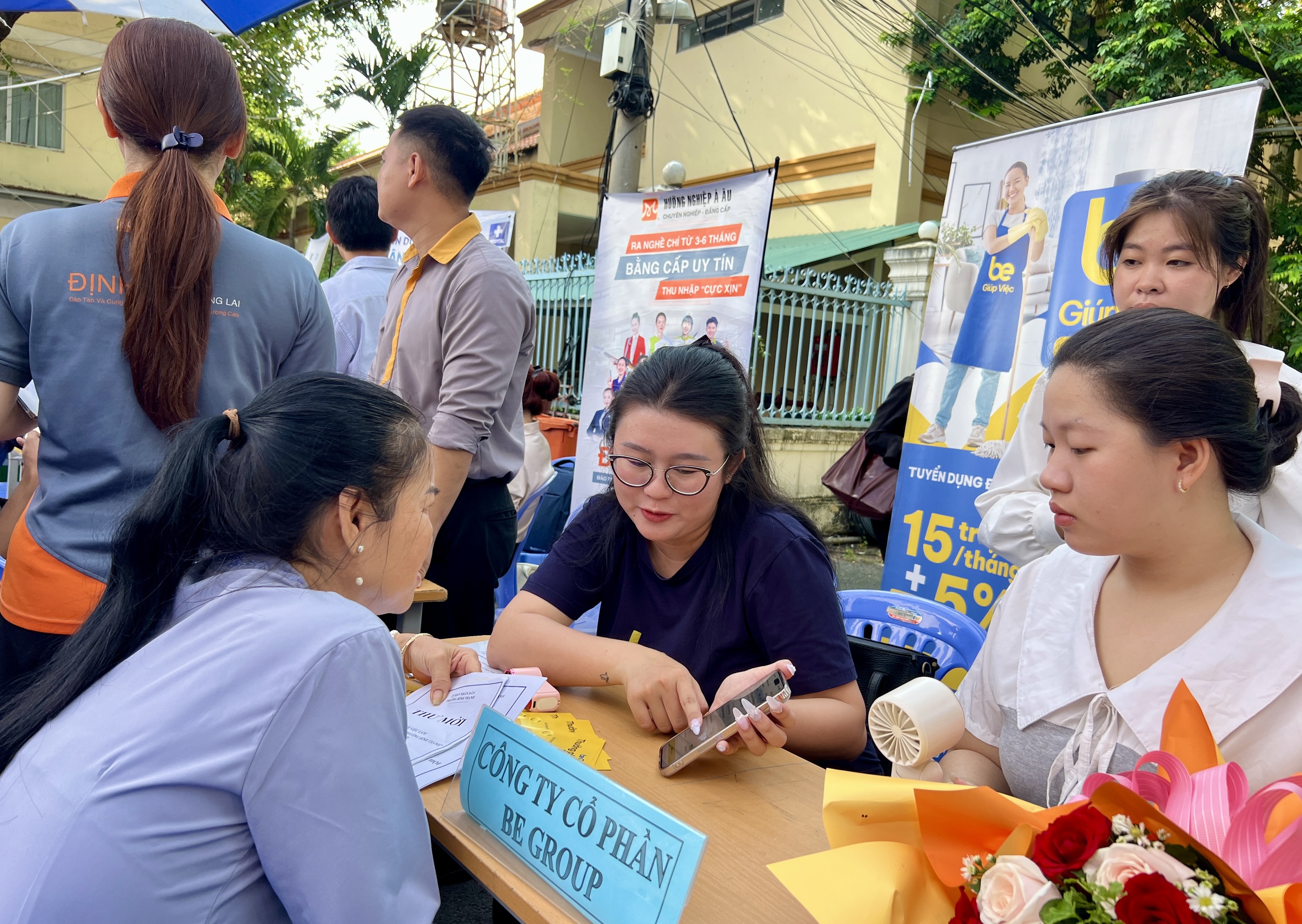 TP.HCM cần nhiều lao động phổ thông, lương 15 triệu đồng/tháng, đi làm ngay - Ảnh 2.