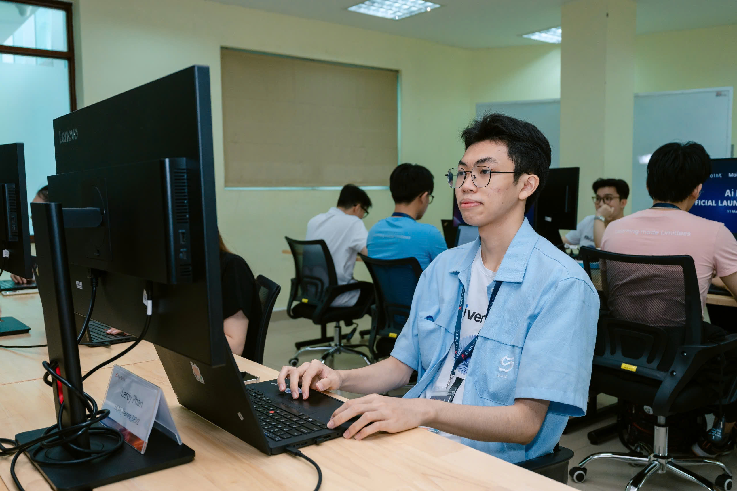 M&ocirc; h&igrave;nh '3 nh&agrave;' với AI Lab UIT: Chiến lược đ&oacute;n đầu kỷ nguy&ecirc;n Gen AI - Ảnh 2.
