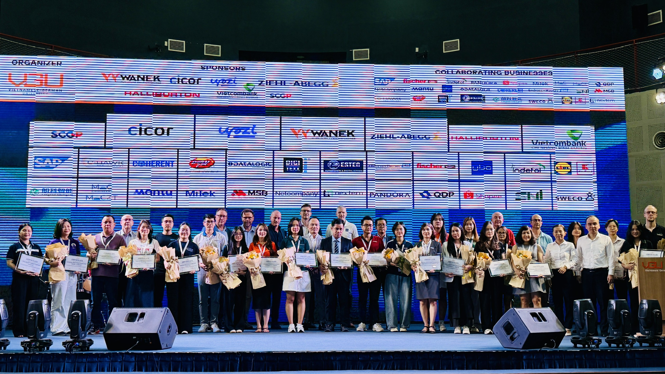 Kết nối sinh viên với nhiều cơ hội việc làm, thực tập - Ảnh 1.