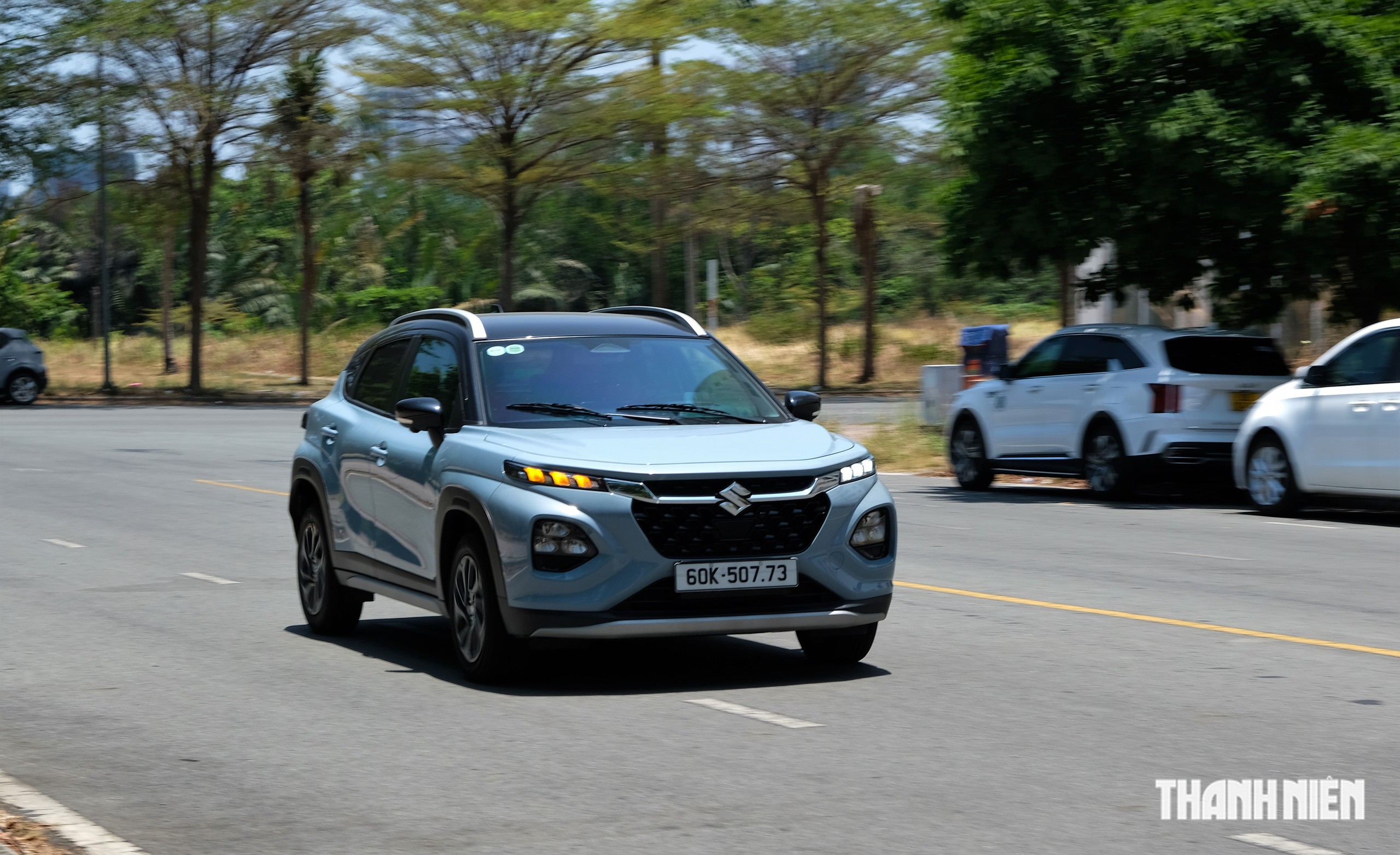 10 ngày cầm lái Suzuki Fronx: Nhiều tính năng thực dụng, vài điểm vẫn hơi ‘vụng’ - Ảnh 11.