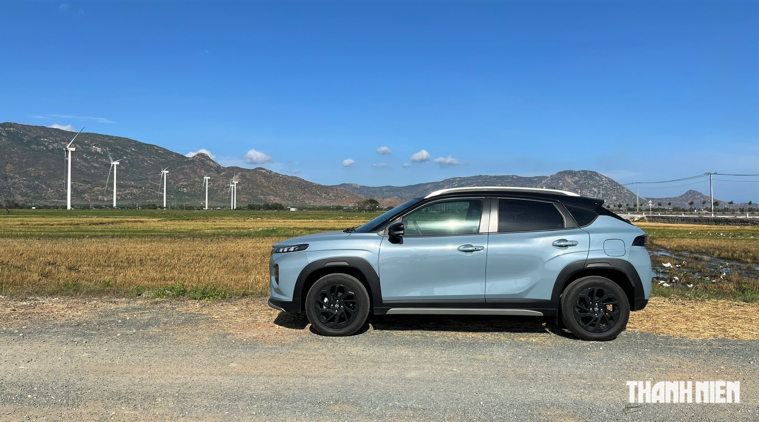 10 ngày cầm lái Suzuki Fronx: Nhiều tính năng thực dụng, vài điểm vẫn hơi ‘vụng’ - Ảnh 4.