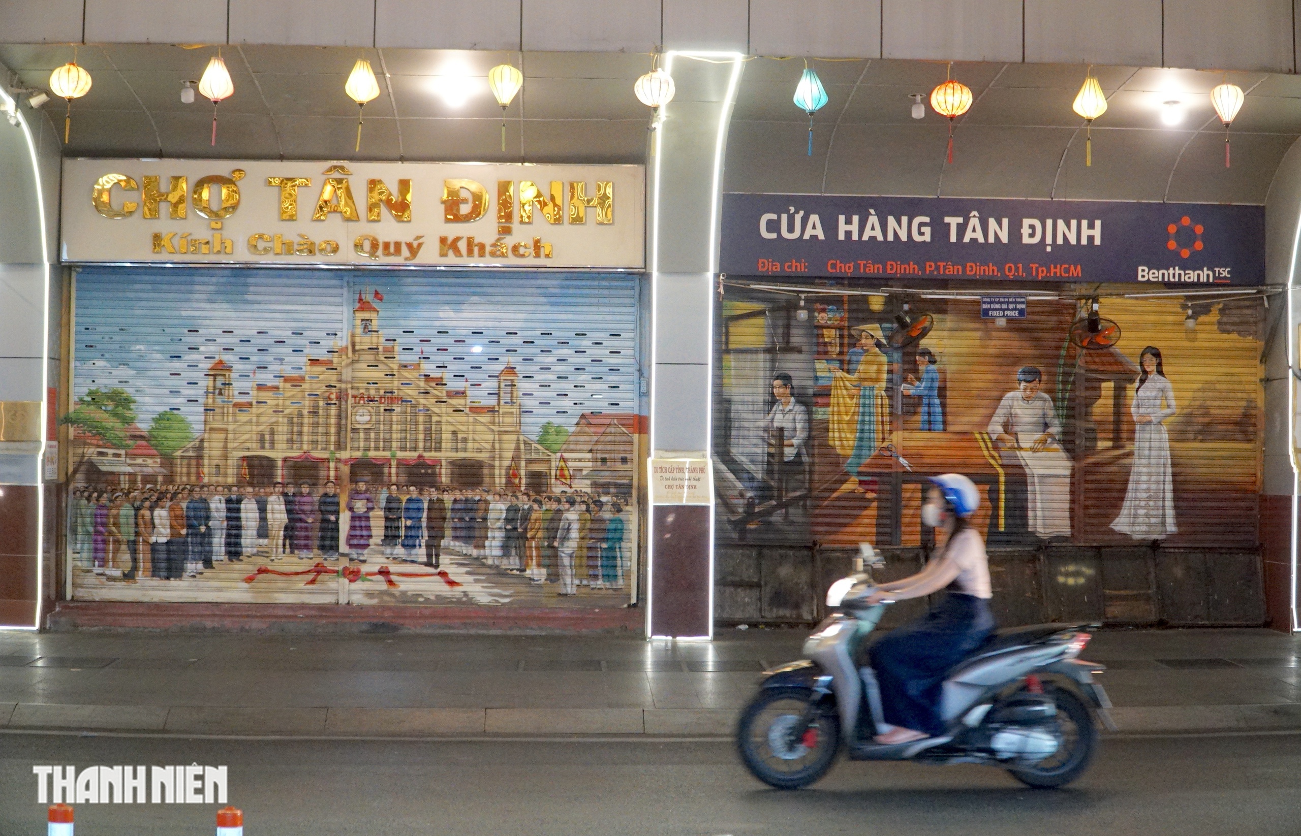 Chợ cổ 100 năm tuổi ở trung tâm TP.HCM thay áo mới bằng loạt tranh bích họa - Ảnh 4.