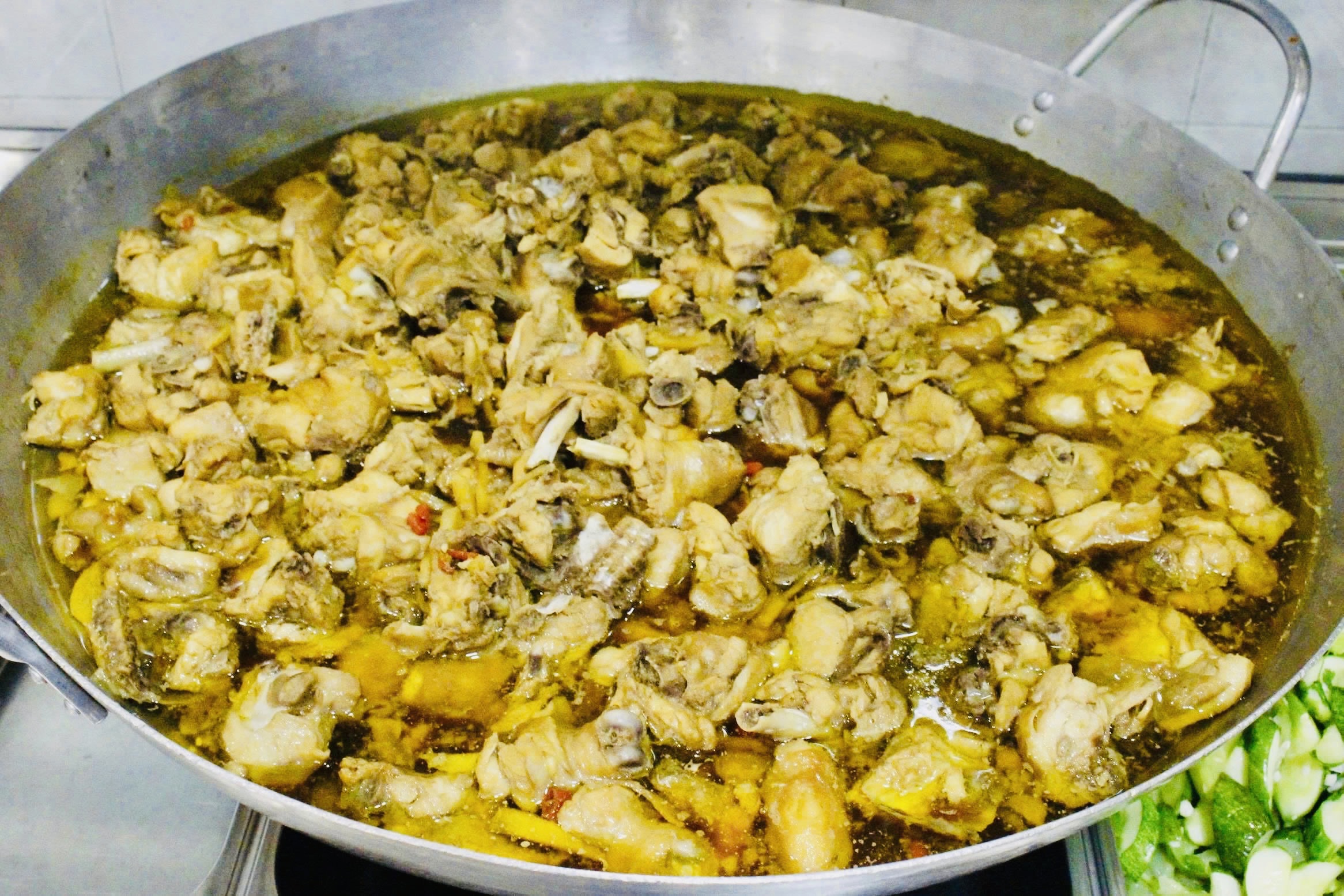 Quán cơm miễn phí gần bệnh viện và lời chúc lạ: ‘Mong không gặp lại’- Ảnh 4.