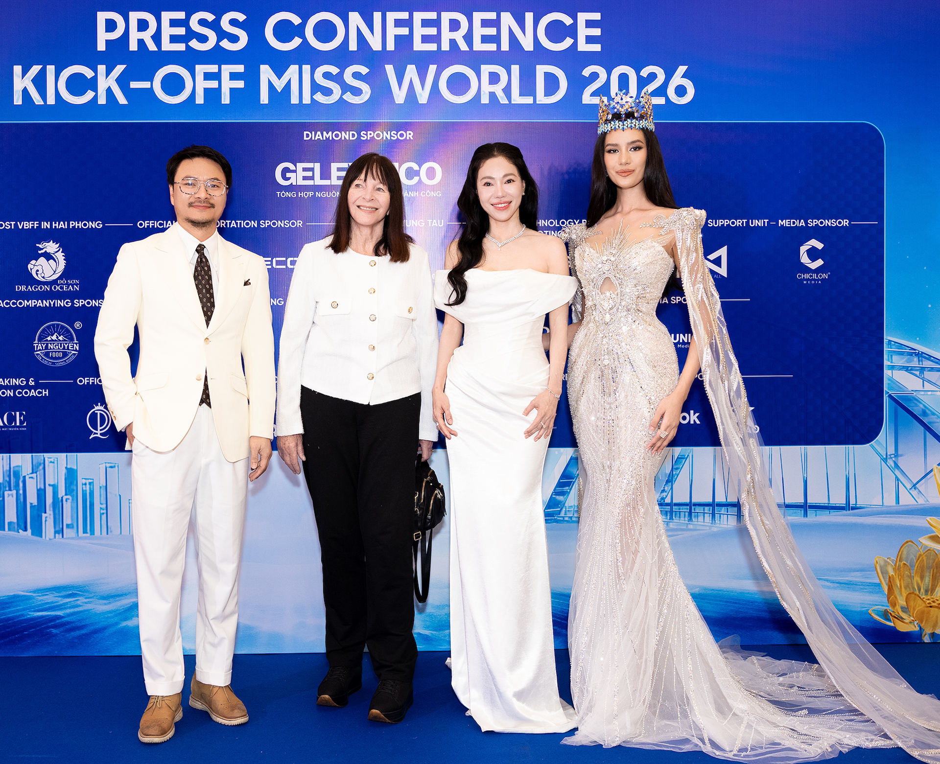 Đương kim Hoa hậu Thế giới 'đọ sắc' Trần Tiểu Vy, Lương Thùy Linh - Ảnh 1.