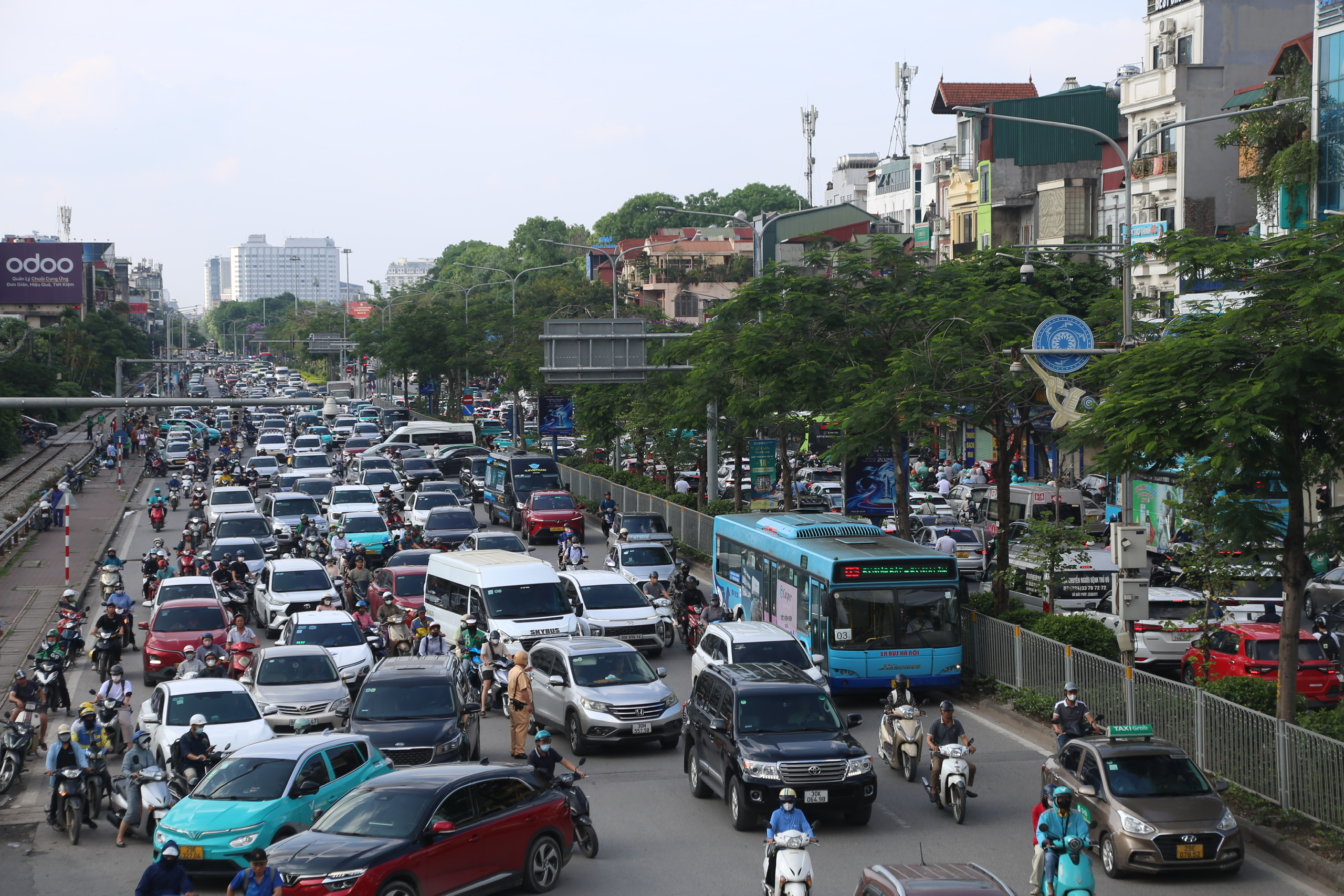 Hà Nội dự kiến hạn chế lưu thông xe cá nhân từ năm 2035- Ảnh 1. Hà Nội dự kiến hạn chế lưu thông xe cá nhân từ năm 2035- Ảnh 1.