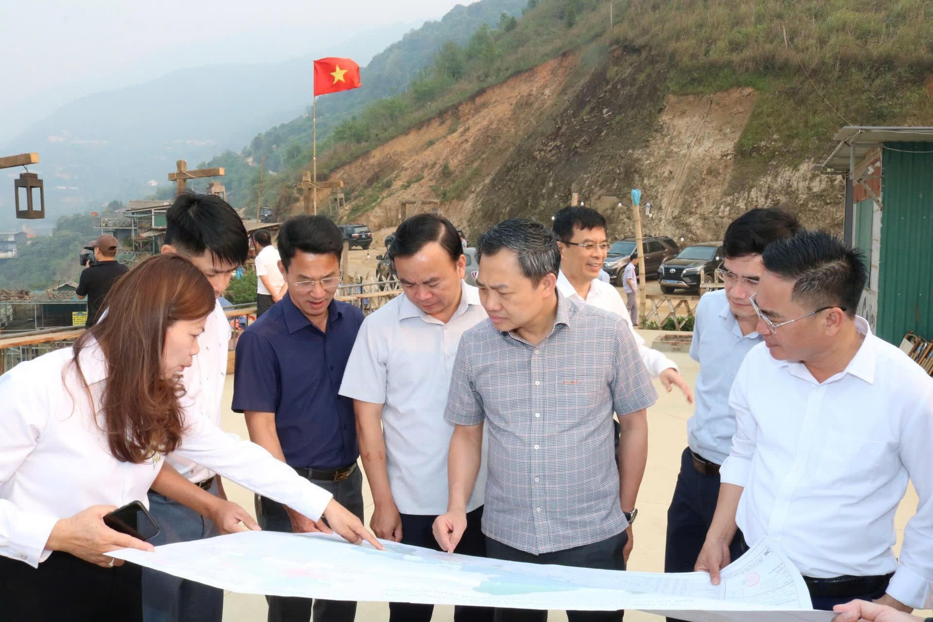 T&agrave; X&ugrave;a sẽ kh&ocirc;ng chỉ c&oacute; m&acirc;y - Ảnh 3.
