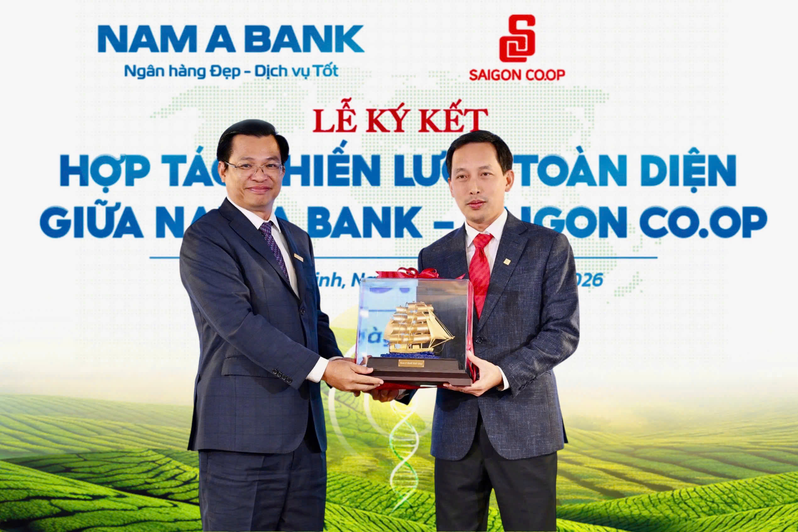 Nam A Bank hợp tác cùng Saigon Co.op phát triển mô hình hệ sinh thái toàn diện - Ảnh 2.