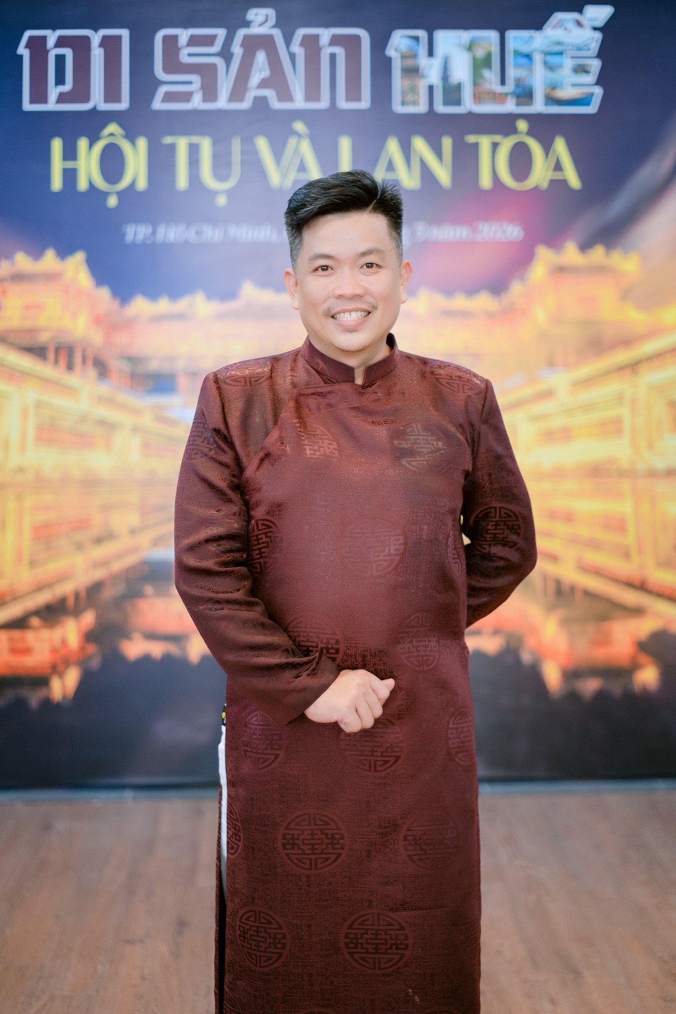 Ngắm z&egrave;ng A Lưới thăng hoa tr&ecirc;n t&agrave; &aacute;o d&agrave;i Huế- Ảnh 2.