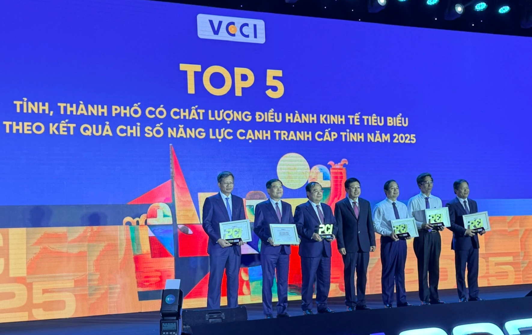 TP.HCM đứng đầu về chỉ số hiệu quả kinh tế tư nhân- Ảnh 2.
