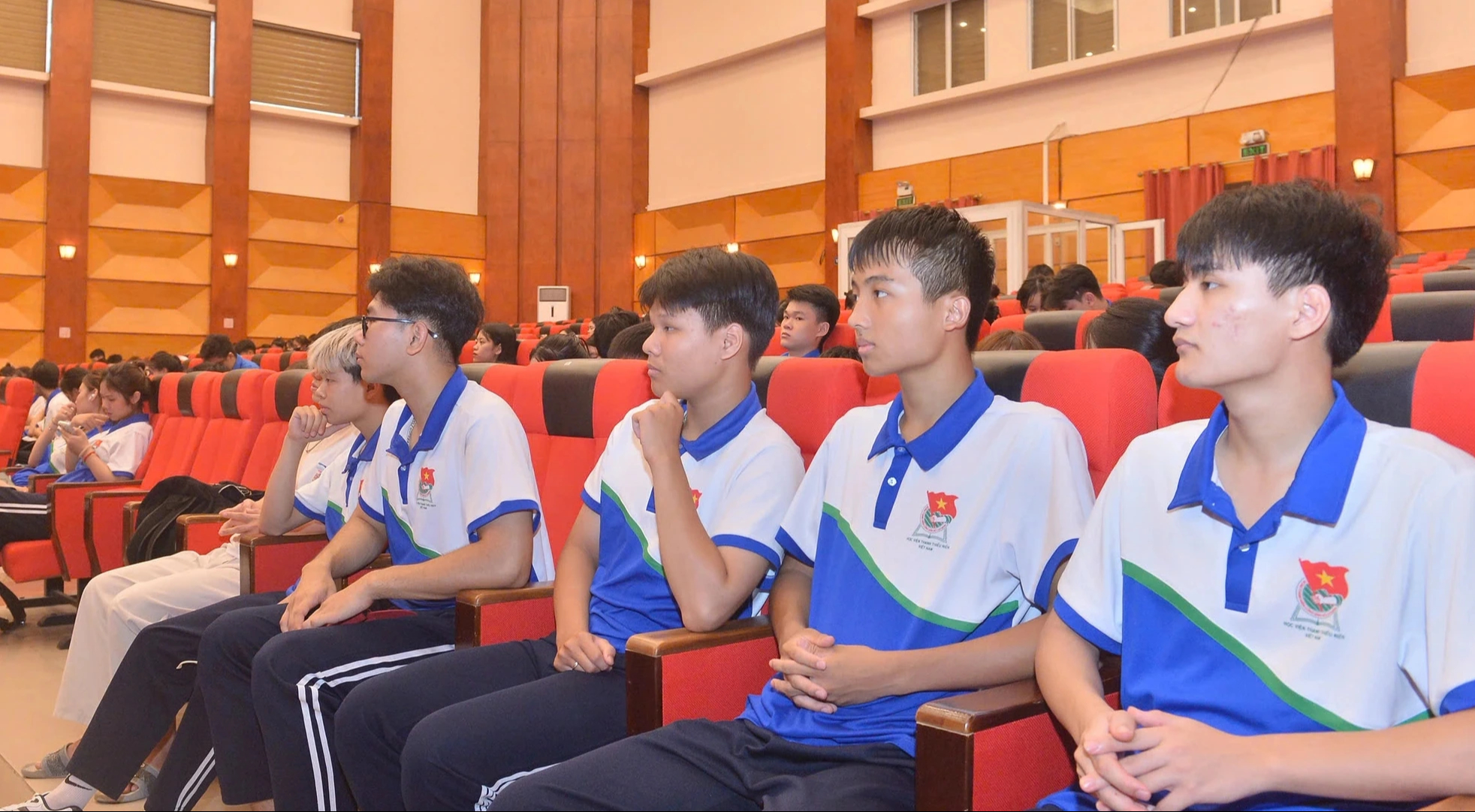 Quy định 19 là lời hiệu triệu để thanh niên rèn 'tâm trong, trí sáng, hoài bão lớn' - Ảnh 3.