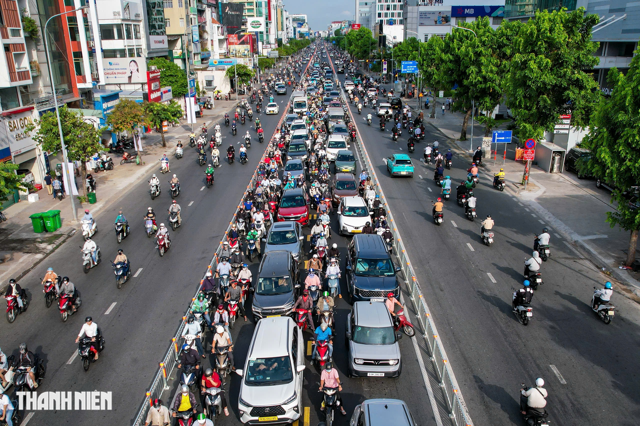 Đường Cộng H&ograve;a đảo chiều: 'Kh&ocirc;ng c&ograve;n cảnh nh&iacute;ch 30 ph&uacute;t qua cửa ng&otilde; T&acirc;n Sơn Nhất' - Ảnh 2.