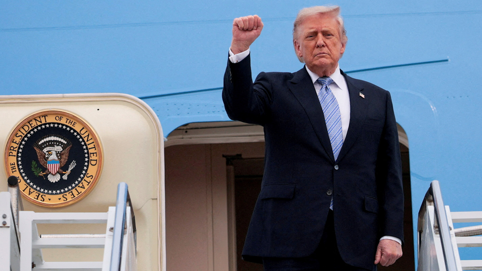 Ông Trump ca ngợi các thỏa thuận thương mại với Trung Quốc, cảnh báo về Iran - Ảnh 1.
