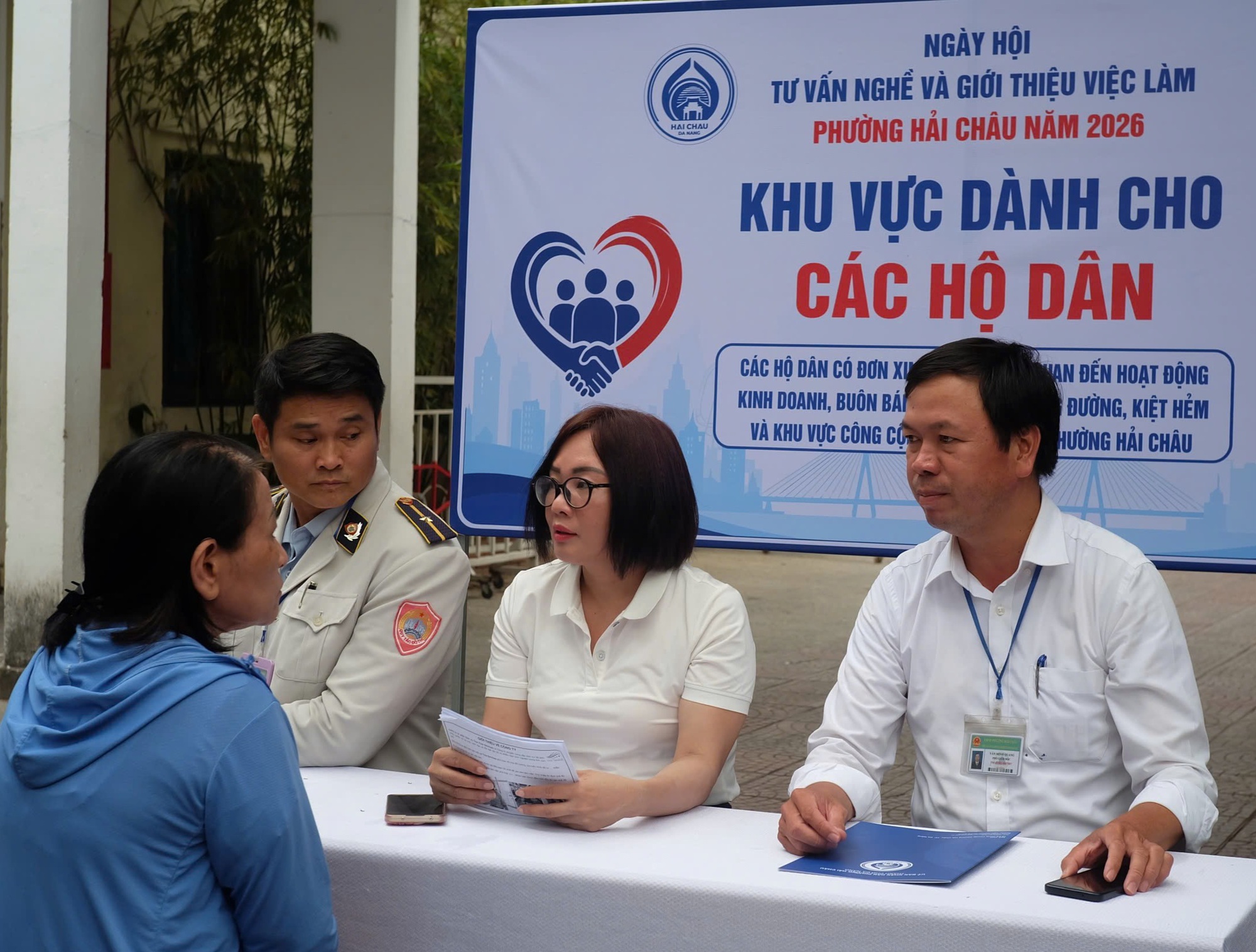Đà Nẵng: Hướng nghiệp từ sớm, mở sinh kế mới cho lao động sau 'dẹp' vỉa hè- Ảnh 6.
