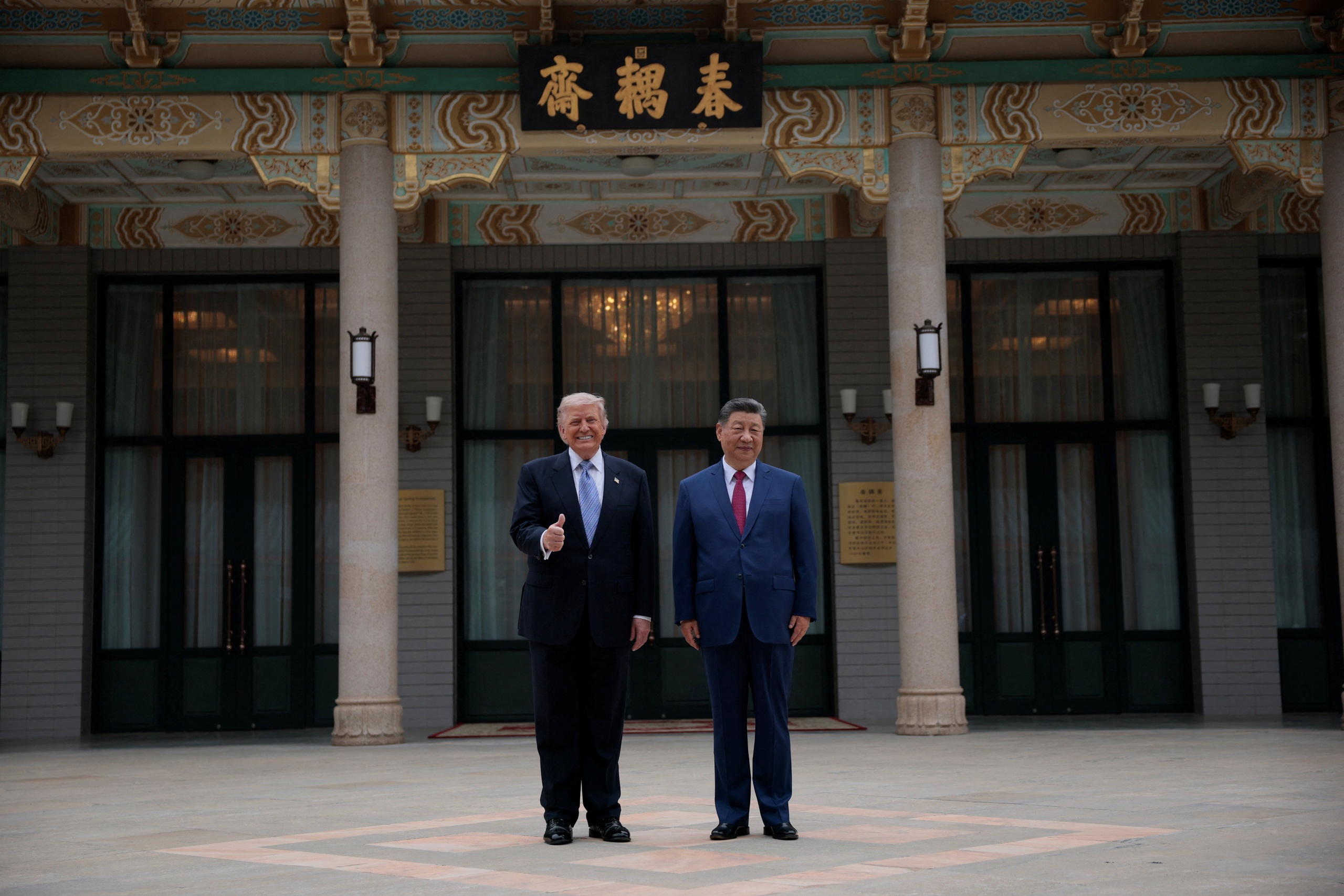 Tổng thống Trump kết th&uacute;c chuyến thăm 'tuyệt vời' đến Trung Quốc - Ảnh 1.