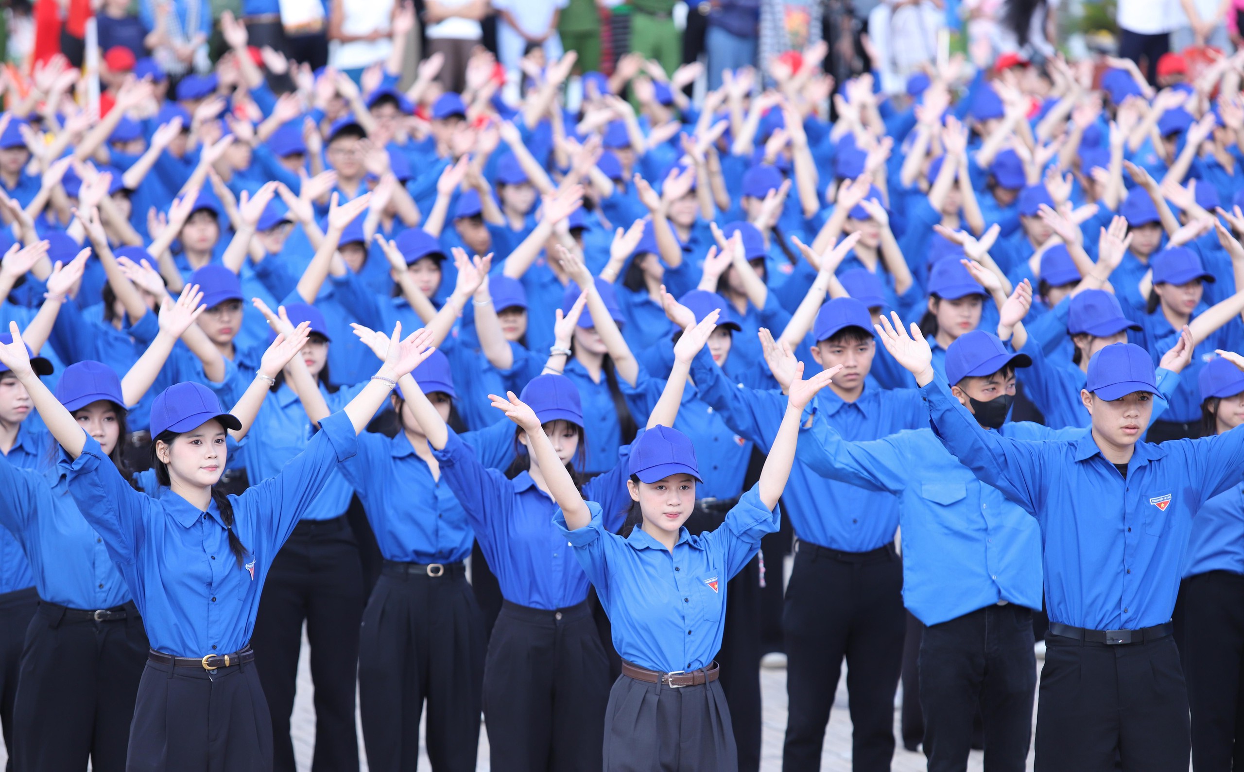 Khởi động h&agrave;nh tr&igrave;nh "T&ocirc;i y&ecirc;u Tổ quốc t&ocirc;i" năm 2026 - Ảnh 2.