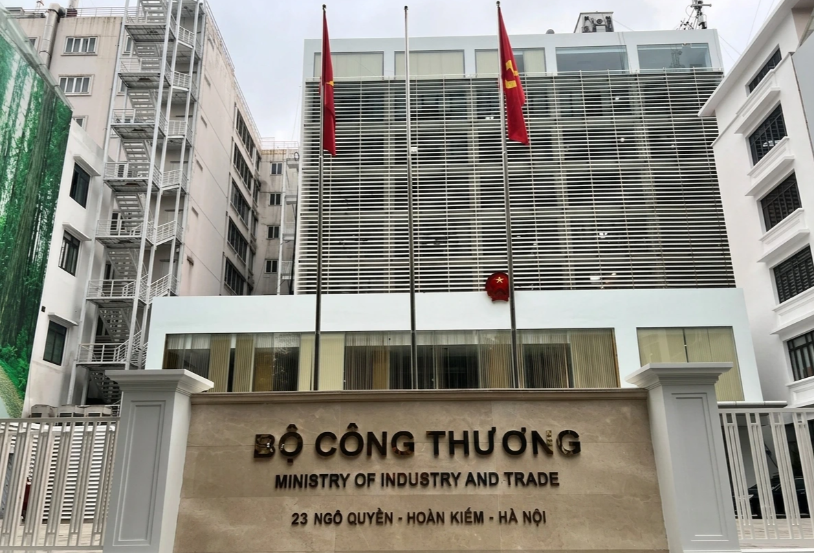 Bộ Công thương đề xuất hợp nhất 2 vụ, bộ máy giảm còn 20 đầu mối - Ảnh 1.