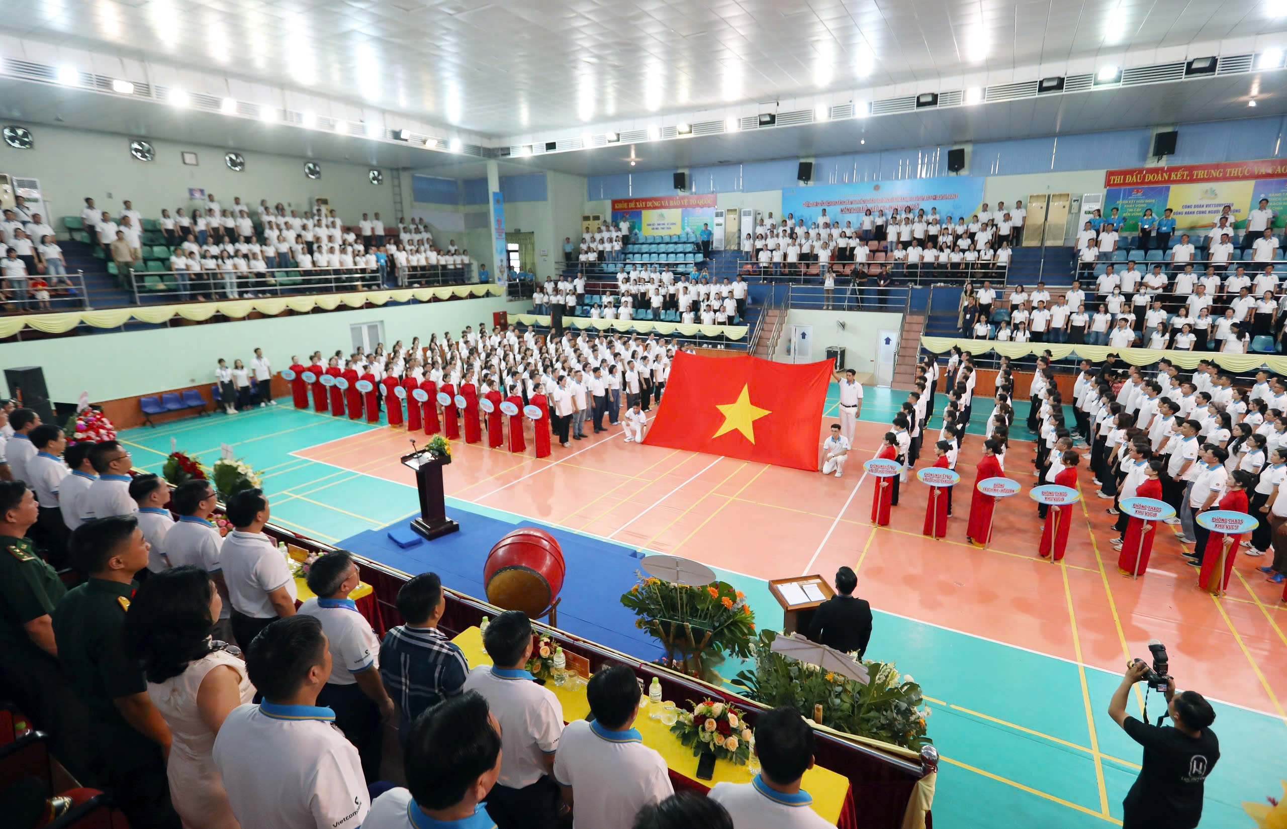 Thi hành án dân sự TP.HCM tổ chức hội thao kỷ niệm 80 năm ngày truyền thống- Ảnh 1. Thi hành án dân sự TP.HCM tổ chức hội thao kỷ niệm 80 năm ngày truyền thống- Ảnh 1.