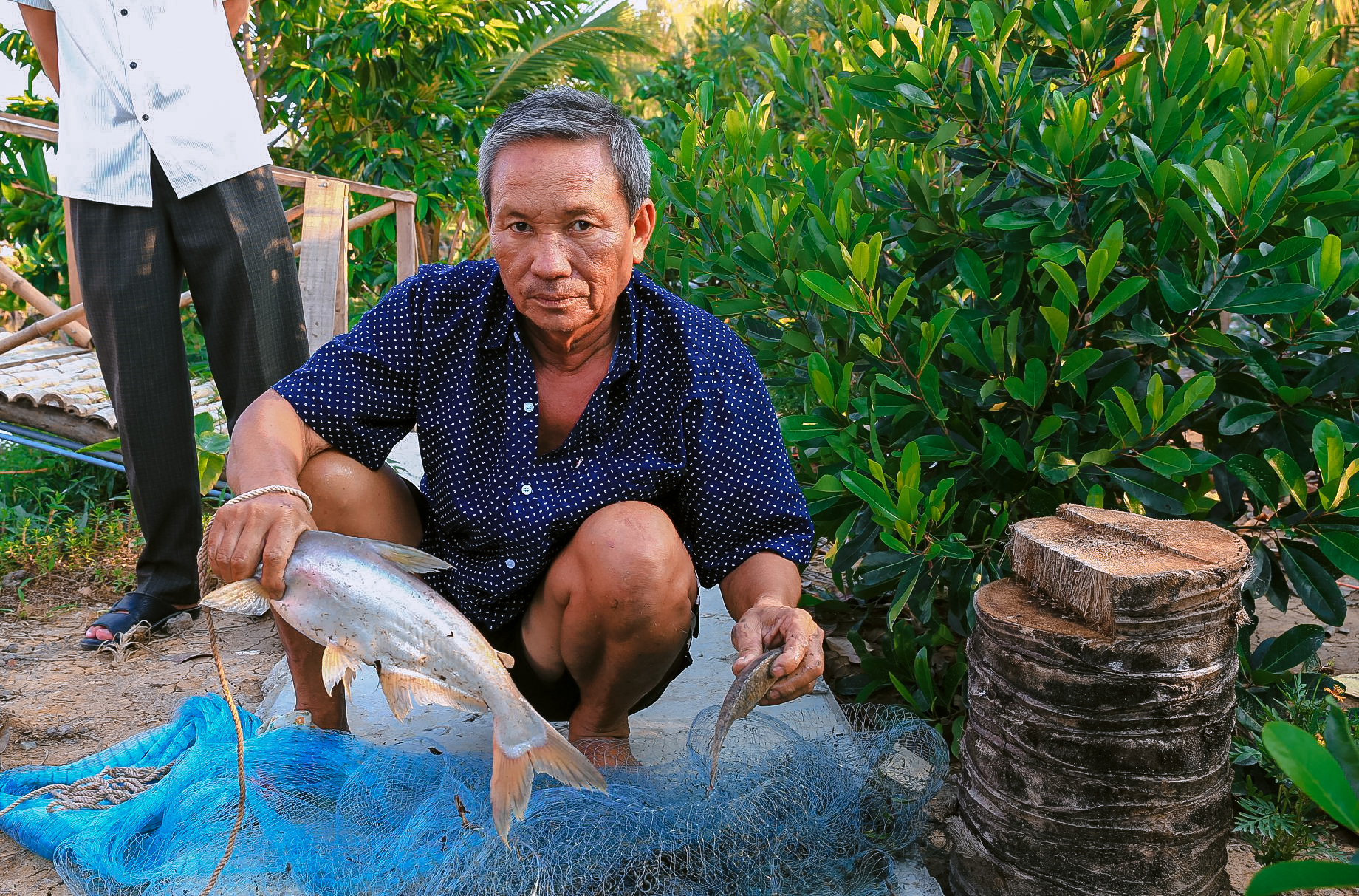 L&atilde;o n&ocirc;ng chuyển ruộng l&uacute;a th&agrave;nh homestay giữa đồng sen, du kh&aacute;ch đến rồi nhớ m&atilde;i - Ảnh 6.
