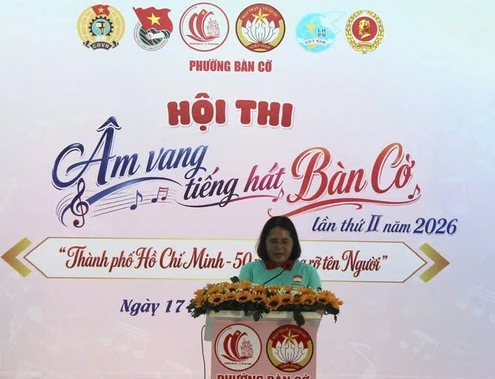 Hơn 1.000 người 'đốt cháy' sân khấu hội thi văn nghệ hot nhất P.Bàn Cờ- Ảnh 1.