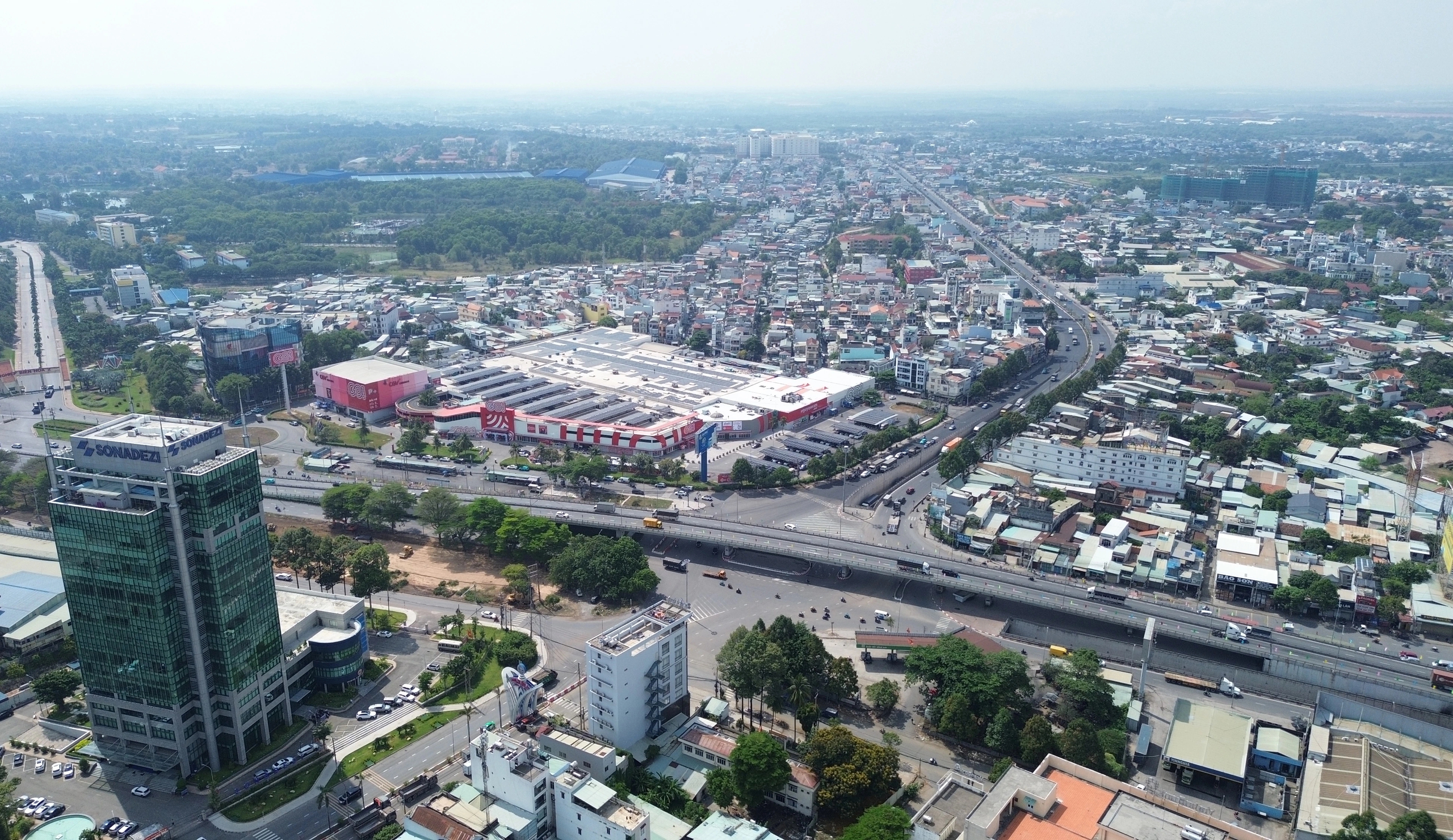 Phân luồng giao thông phục vụ lễ công bố Nghị quyết thành lập Thành phố Đồng Nai - Ảnh 1.