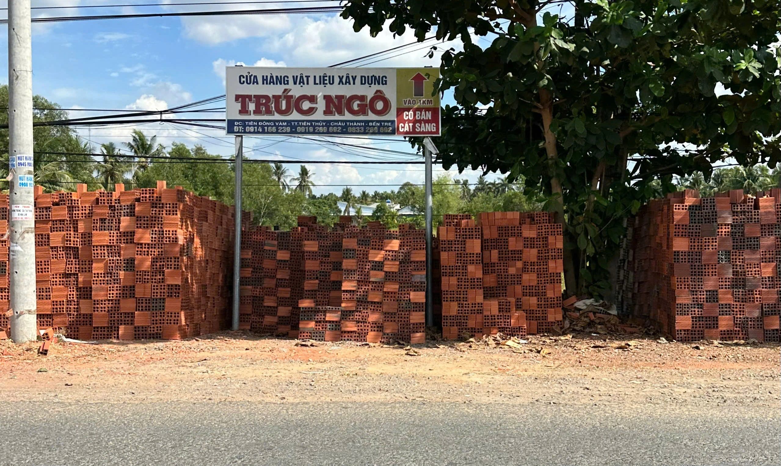 Vì sao VLXD "3 không" ở Vĩnh Long vẫn tồn tại dai dẳng? - Ảnh 2.