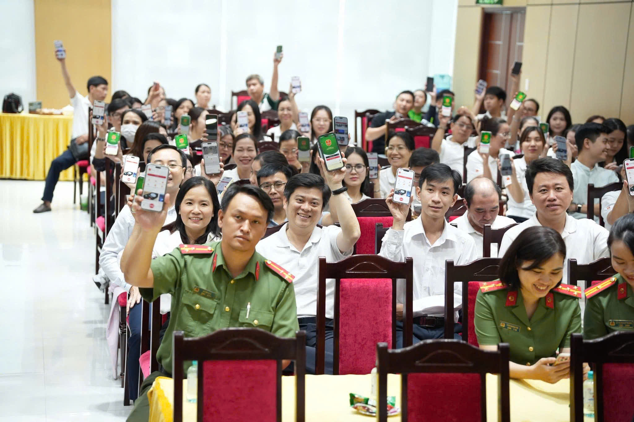 Công an TP.HCM ra quân 45 ngày đêm, 'xóa sổ' tội phạm ma túy - Ảnh 2.