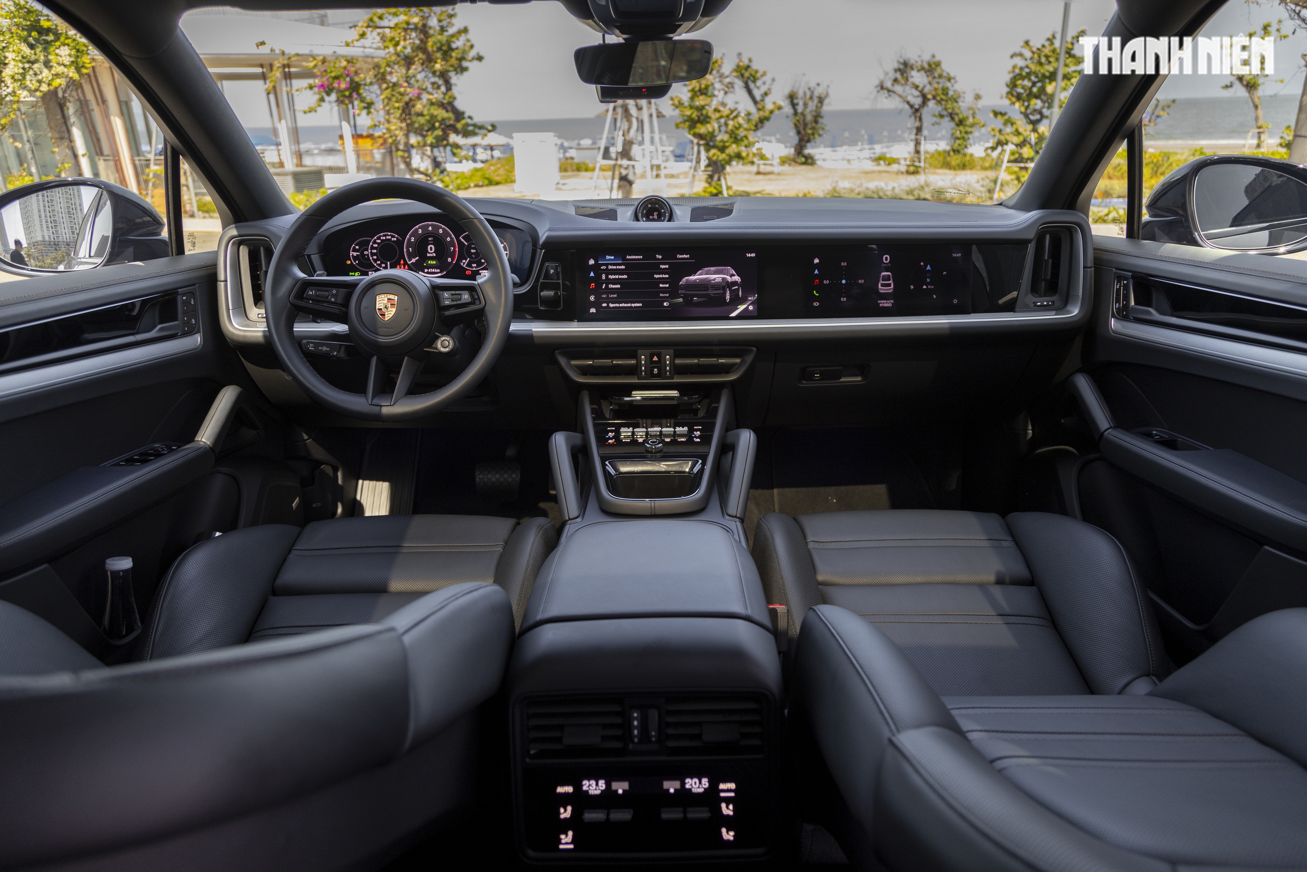 ‘Ghìm cương’ Porsche Cayenne e-hybrid giá gần 7 tỉ đồng: Nhanh, mạnh, ít ngốn xăng- Ảnh 7.