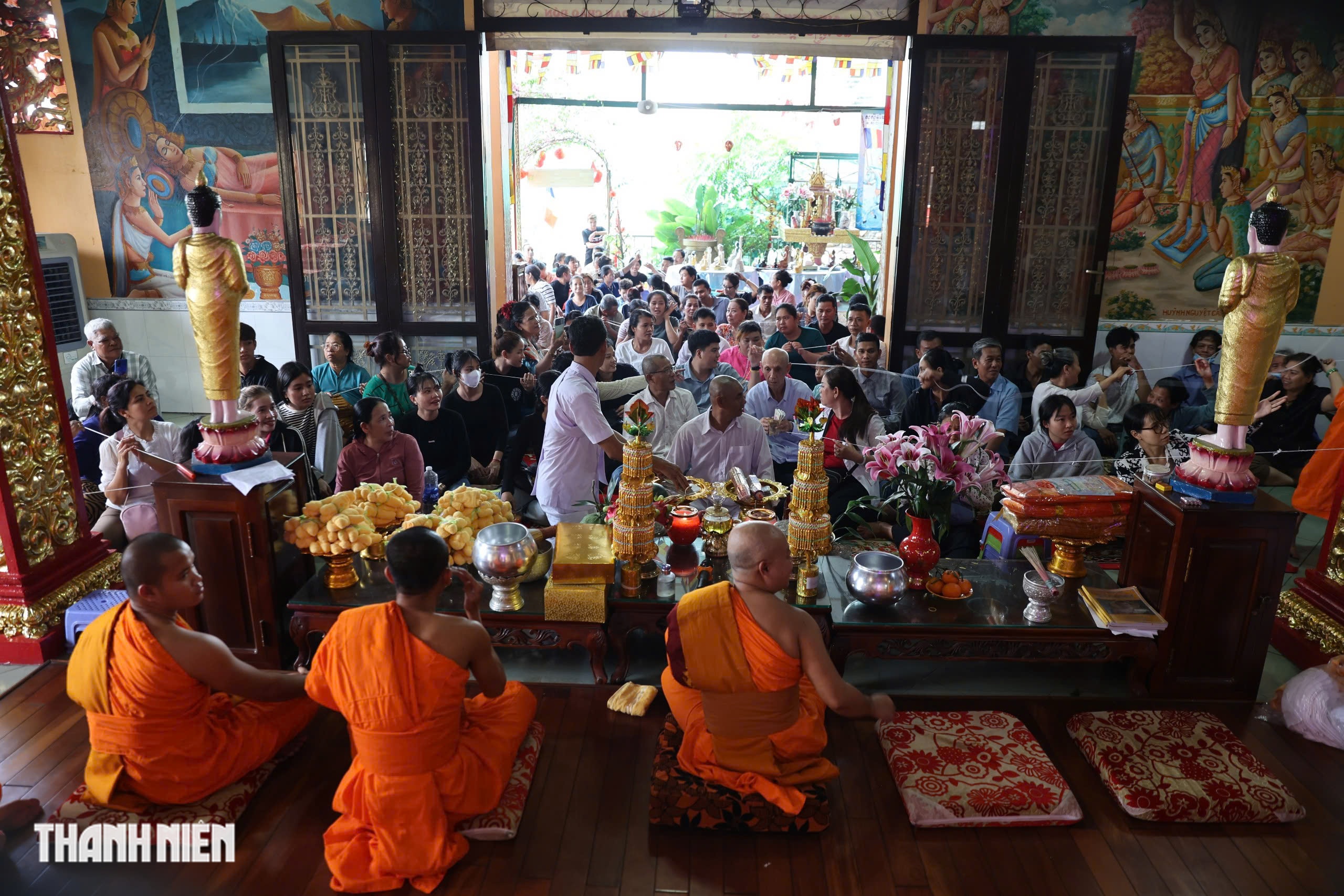 Sư không ăn chay, giữ truyền thống Khmer Nam bộ - Ảnh 3.