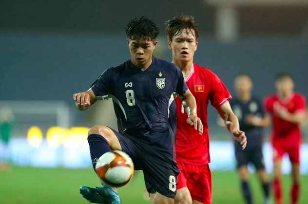 Thái Lan và Indonesia lập kế hoạch nóng cho AFF Cup, đội tuyển Việt Nam tuyệt đối không sợ hãi
- Ảnh 2.