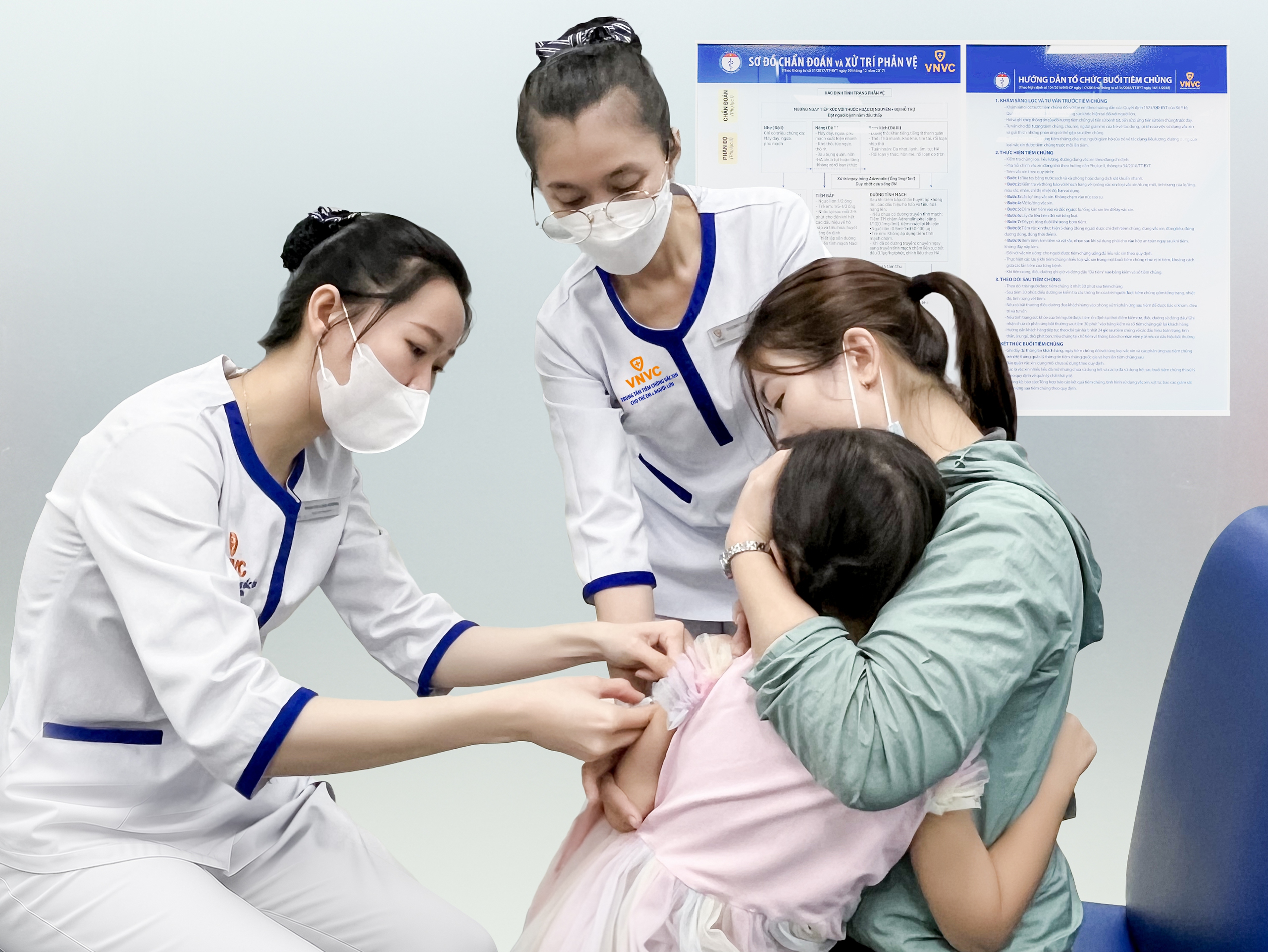 3 bệnh dễ gây biến chứng cho trẻ nếu không tiêm vắc xin đầy đủ - Ảnh 3.