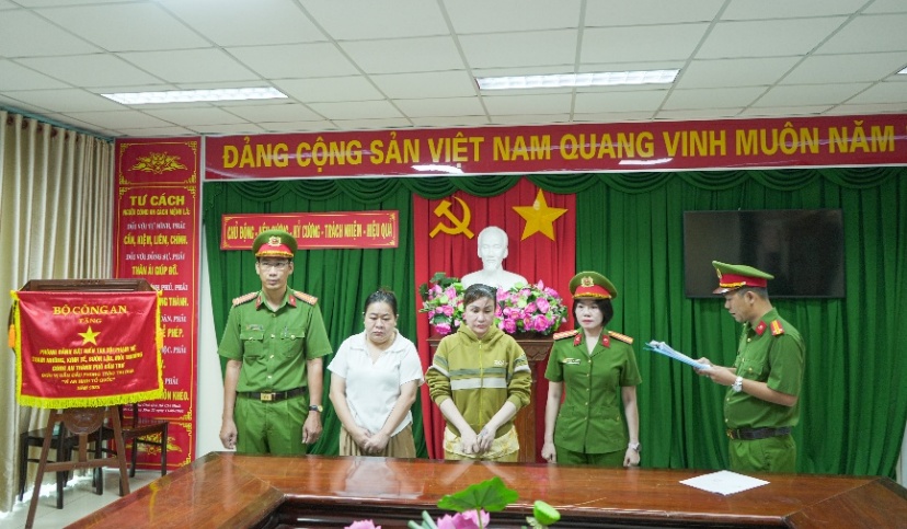 Bắt 2 nữ giám đốc lừa đảo hơn 5,5 tỉ đồng bằng chiêu ‘xuất khẩu lao động’ - Ảnh 1.