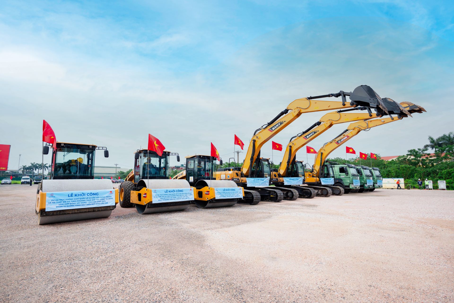 Vingroup mở rộng QL1A ở Hà Nội lên 16 làn xe, hiện đại bậc nhất Việt Nam - Ảnh 4.