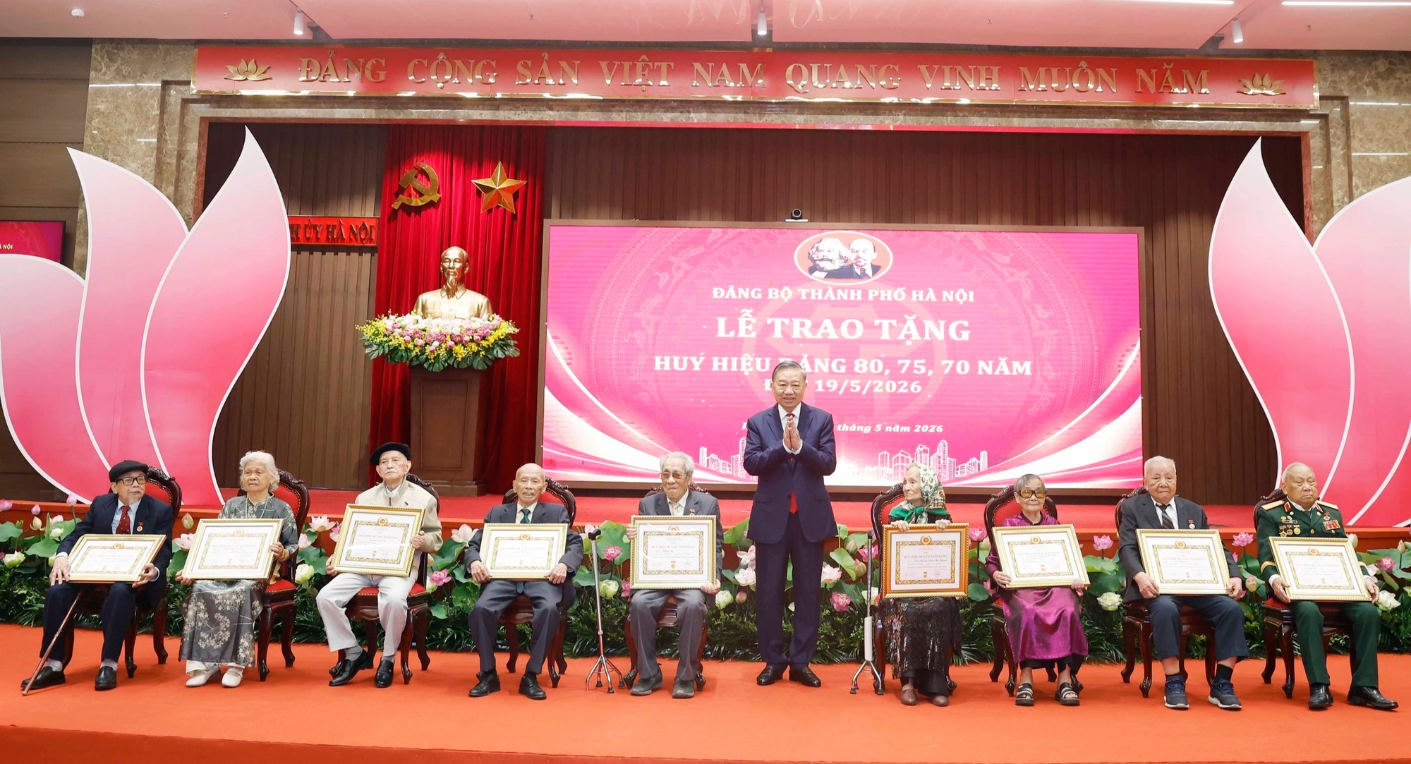  Đảng viên lão thành là chỗ dựa tinh thần tin cậy - Ảnh 2.