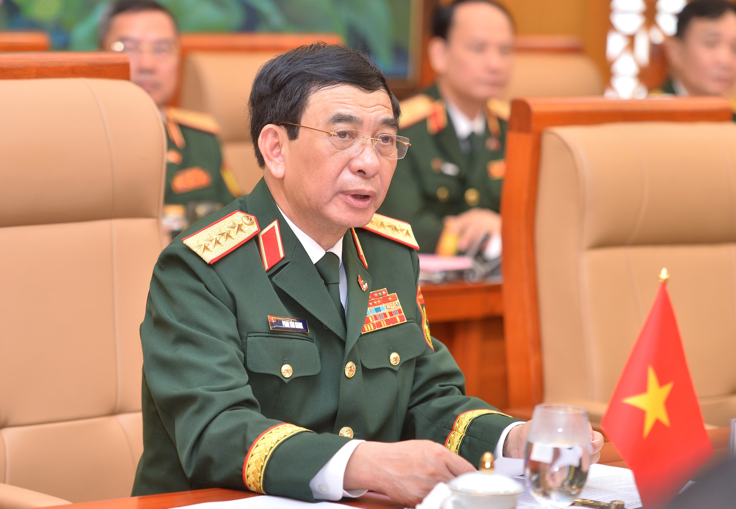 Đại tướng Phan Văn Giang hội đàm với Bộ trưởng Quốc phòng Ấn Độ - Ảnh 2.