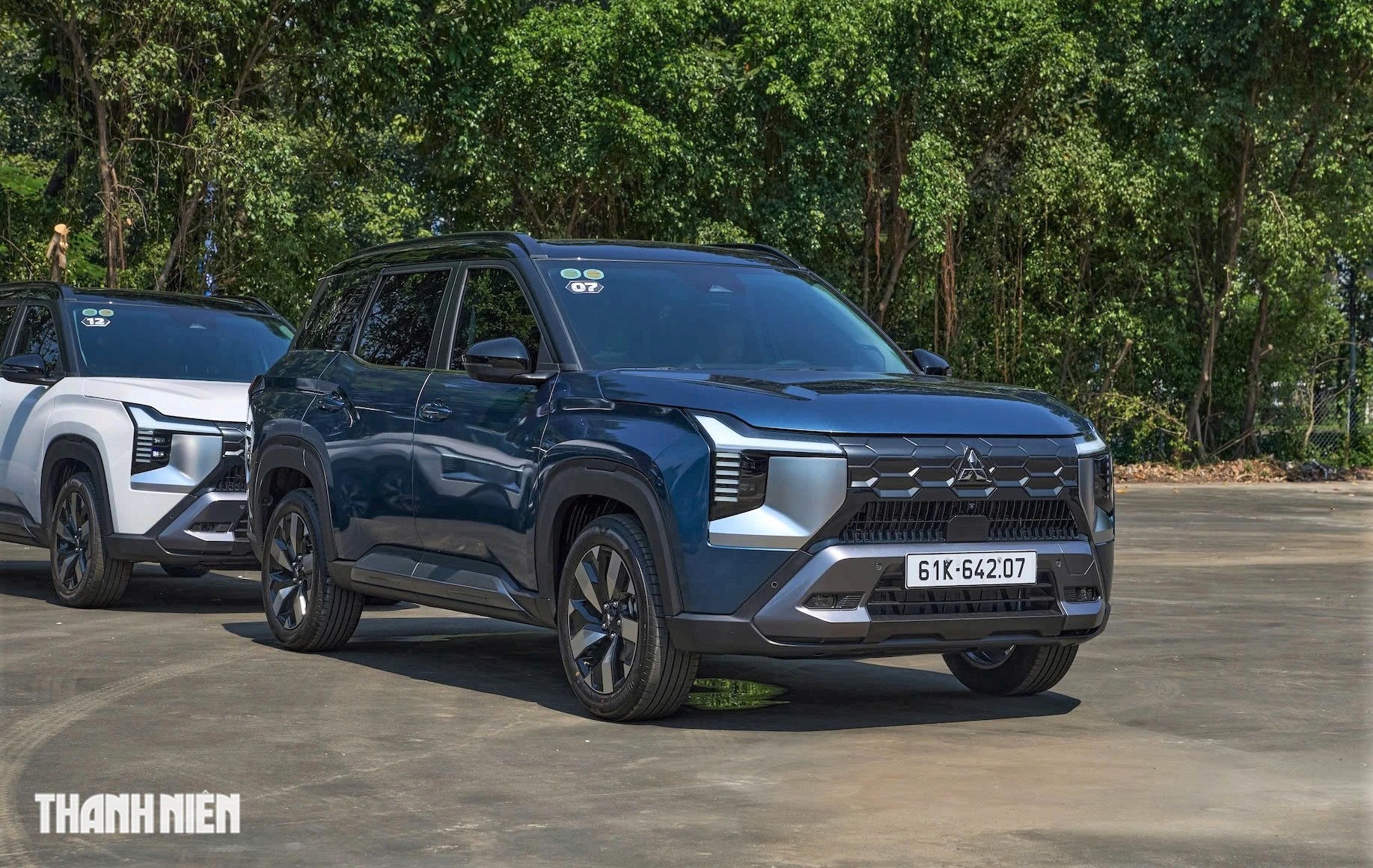 Crossover cỡ trung: 'Ngựa ô' Mitsubishi Destinator lao dốc doanh số, Mazda CX-5 đòi lại ngôi vương - Ảnh 2.