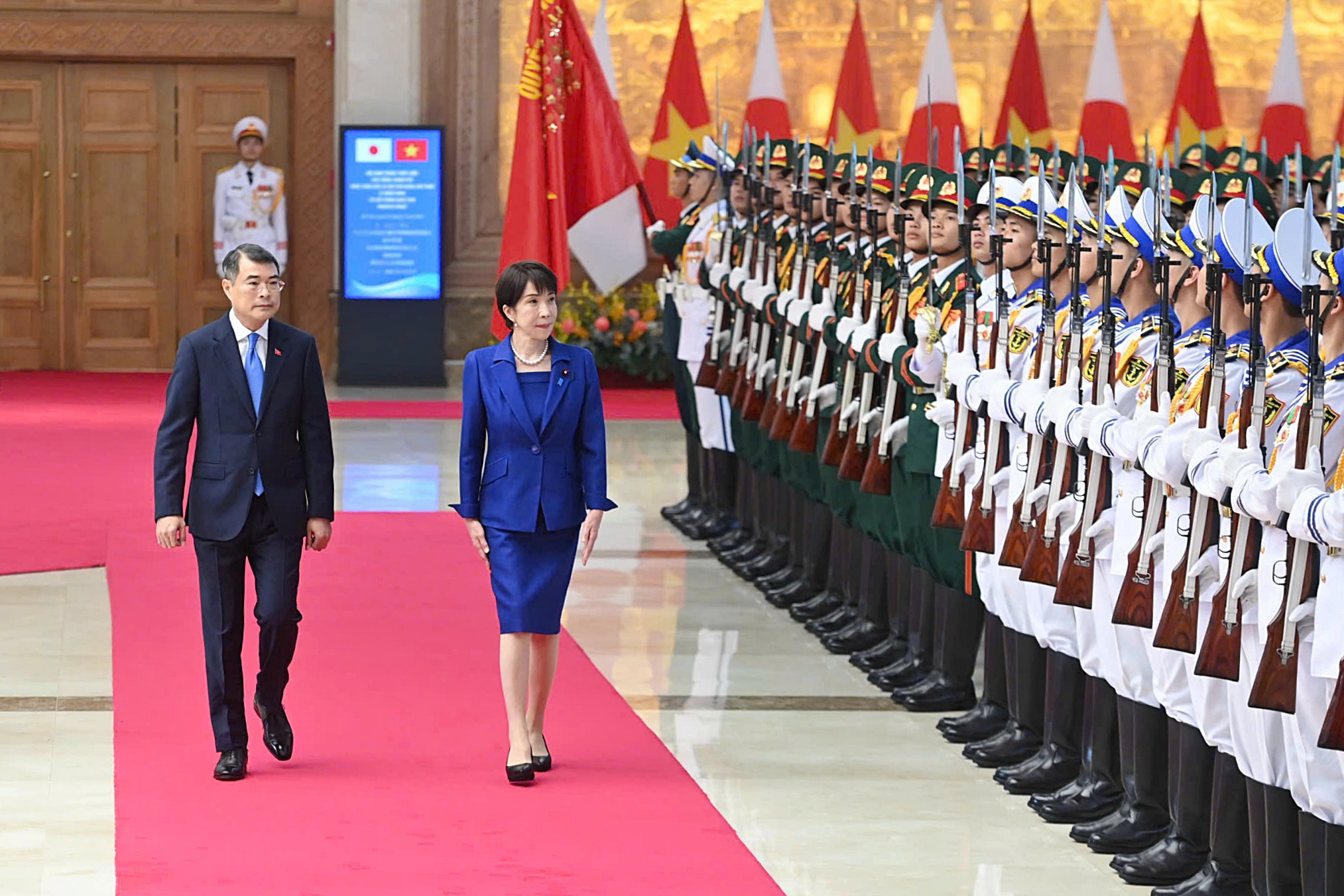 Thủ tướng L&ecirc; Minh Hưng chủ tr&igrave; lễ đ&oacute;n ch&iacute;nh thức Thủ tướng Nhật Bản- Ảnh 3.