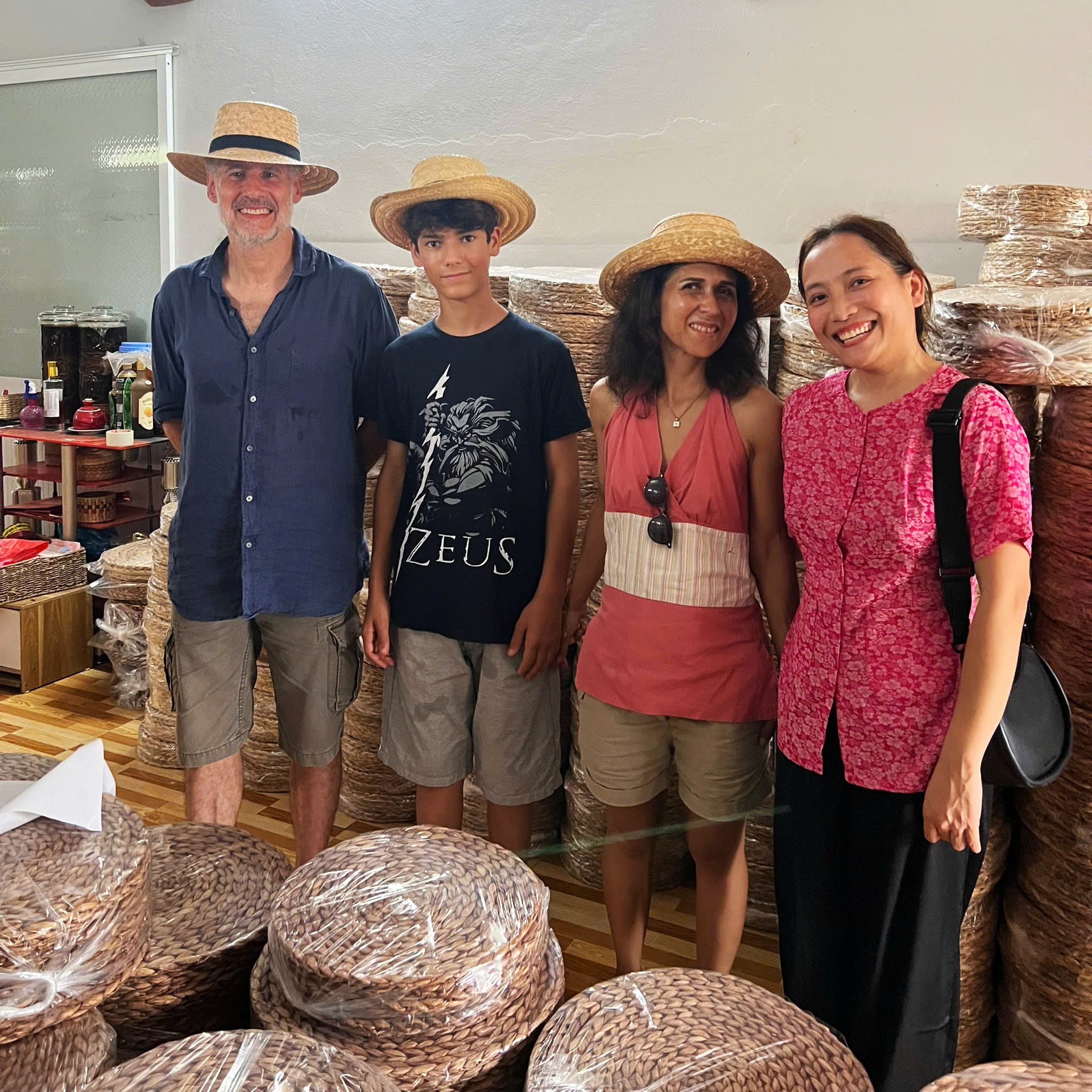 Farmstay giữa vườn xoài có gì đặc biệt mà thu hút du khách trong, ngoài nước? - Ảnh 4.