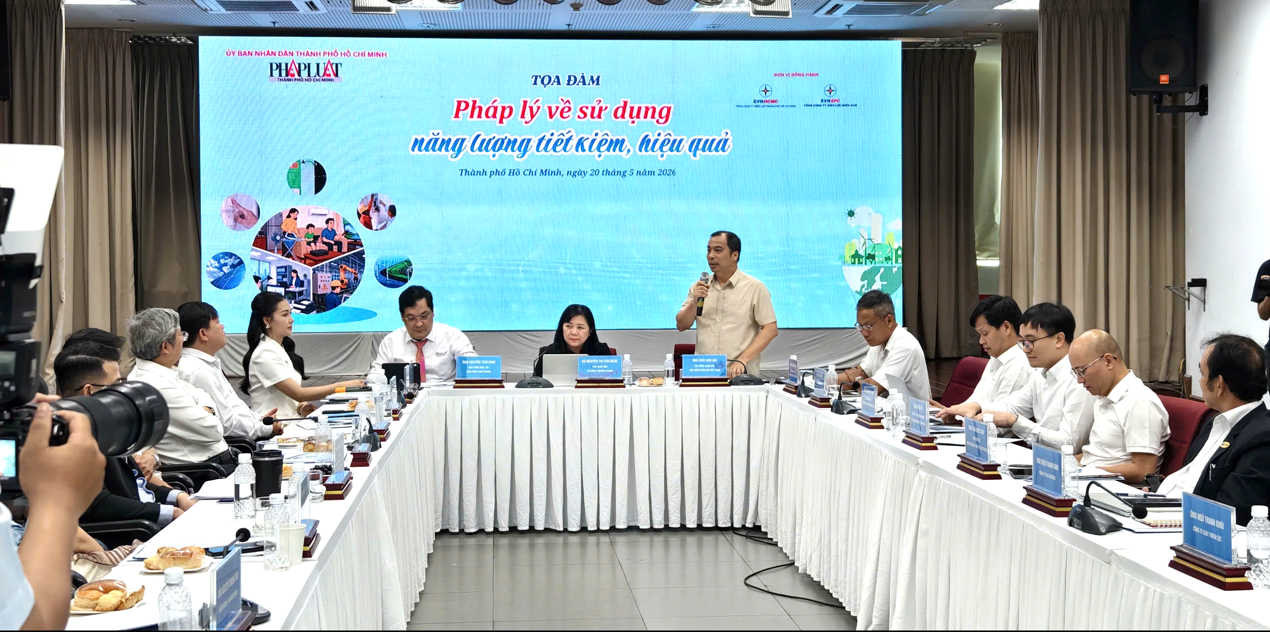 Hàng trăm MW điện sẽ được huy động ngay lập tức nhờ điều chuyển phụ tải- Ảnh 1. Hàng trăm MW điện sẽ được huy động ngay lập tức nhờ điều chuyển phụ tải- Ảnh 1.
