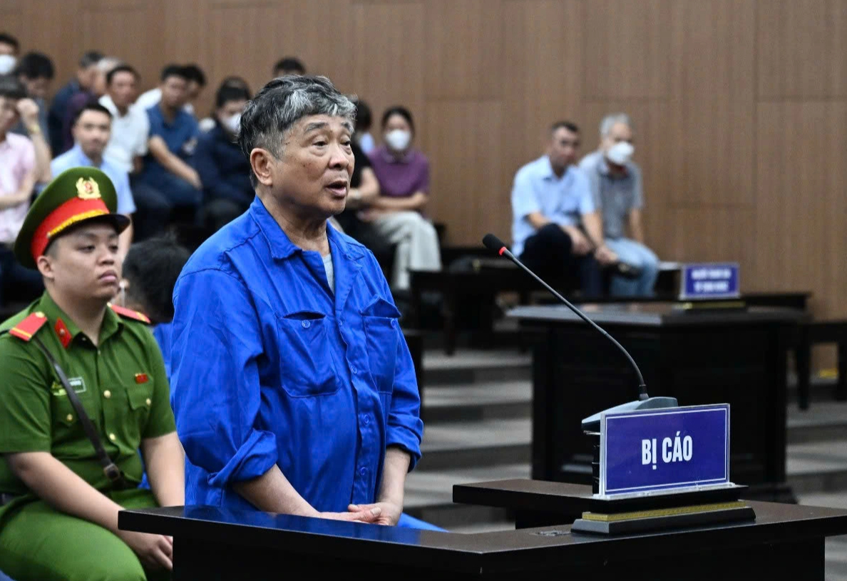 Cựu cấp dưới khai về doanh nghiệp do bà Nguyễn Thị Kim Tiến giới thiệu- Ảnh 2. Cựu cấp dưới khai về doanh nghiệp do bà Nguyễn Thị Kim Tiến giới thiệu- Ảnh 2.