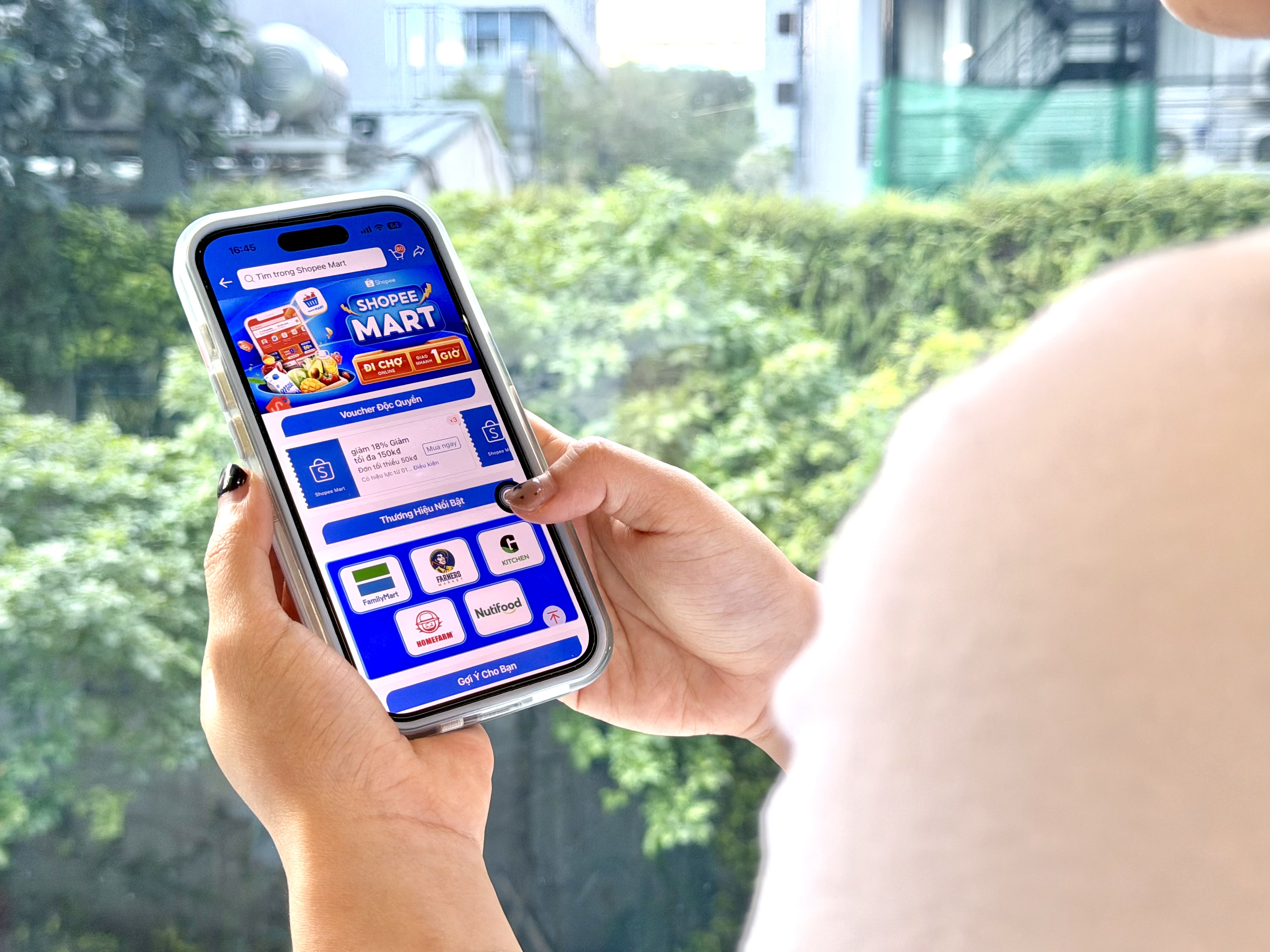 Giám đốc Điều hành Shopee: ‘Tái đầu tư để giữ đà tăng trưởng’ - Ảnh 1.