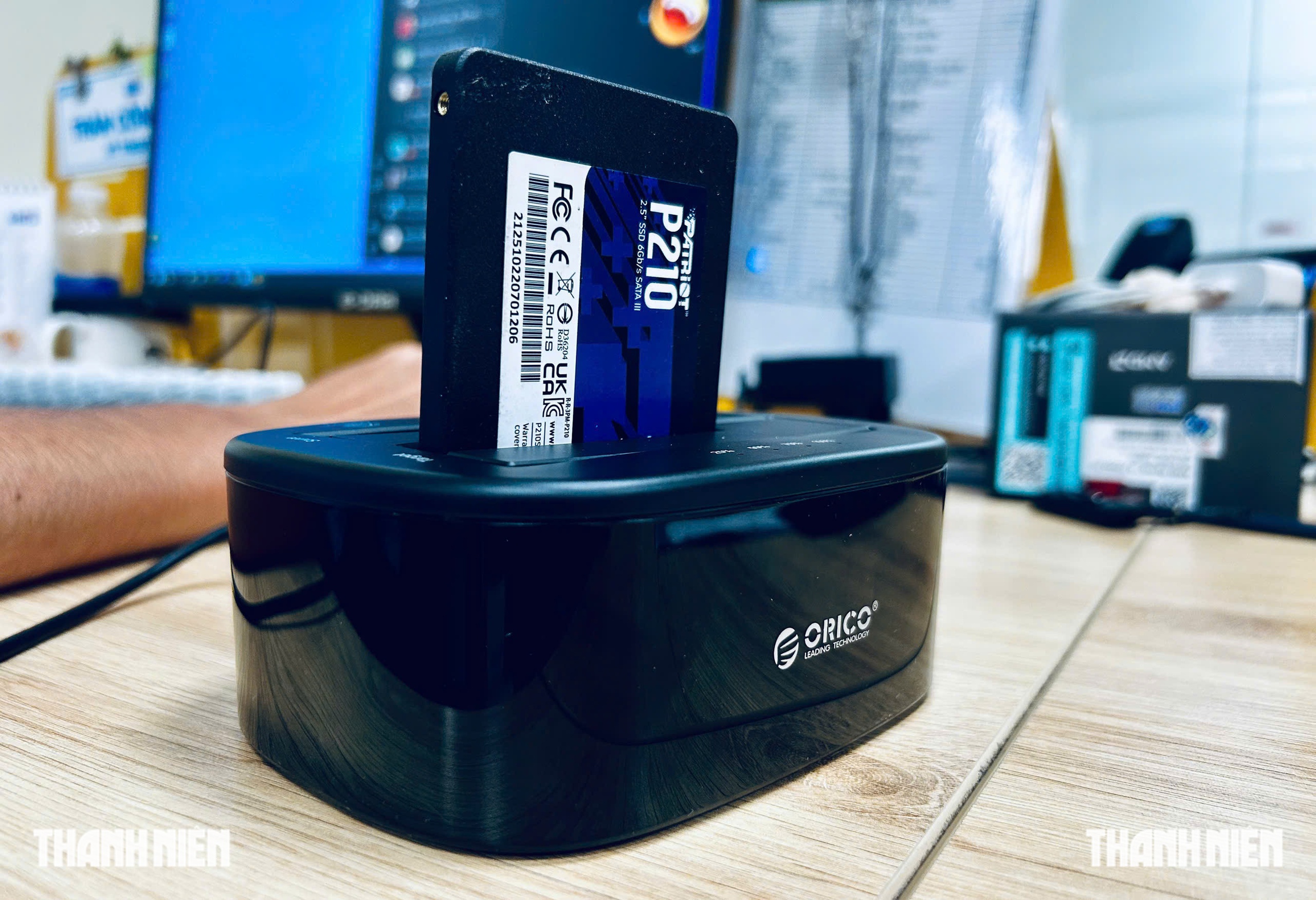 Tại sao kh&ocirc;ng n&ecirc;n cắm SSD di động v&agrave;o cổng USB trước th&ugrave;ng PC? - Ảnh 1.