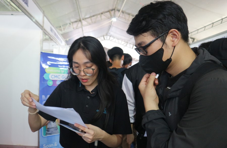 Khi ứng viên quá tay 'thổi phồng' CV xin việc- Ảnh 2. Khi ứng viên quá tay 'thổi phồng' CV xin việc- Ảnh 2.