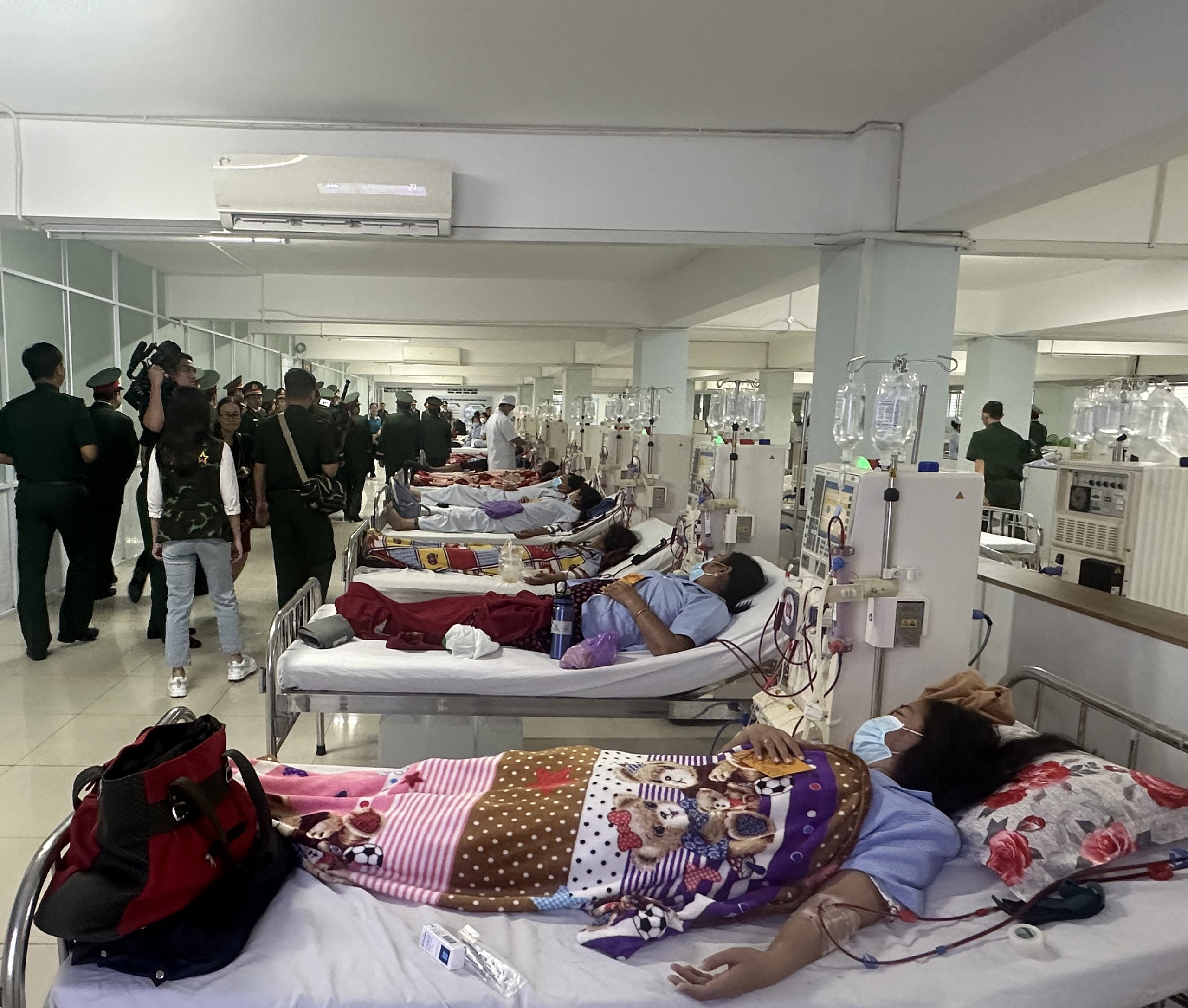 Điểm đến của bệnh nhân nhiều tỉnh, thành- Ảnh 3. Điểm đến của bệnh nhân nhiều tỉnh, thành- Ảnh 3.