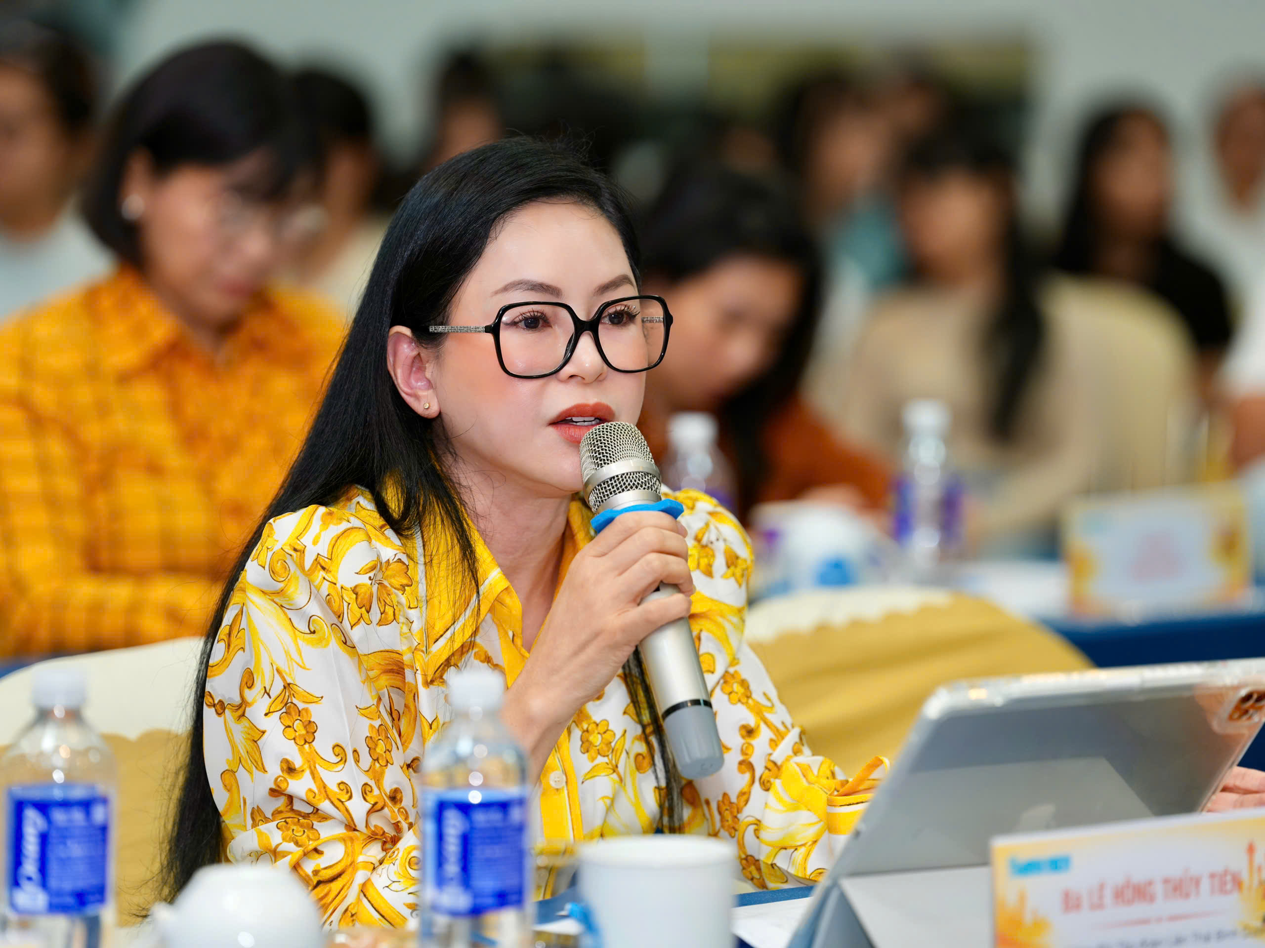 Kích thích tiêu dùng, tạo 'bệ đỡ' cho tăng trưởng kinh tế- Ảnh 3. Kích thích tiêu dùng, tạo 'bệ đỡ' cho tăng trưởng kinh tế- Ảnh 3.