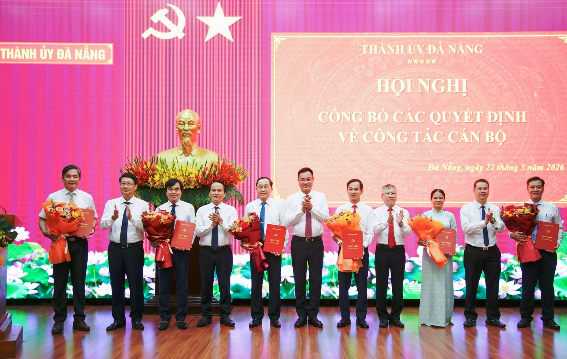 Đà Nẵng điều động, bổ nhiệm nhiều cán bộ chủ chốt- Ảnh 1. Đà Nẵng điều động, bổ nhiệm nhiều cán bộ chủ chốt- Ảnh 1.