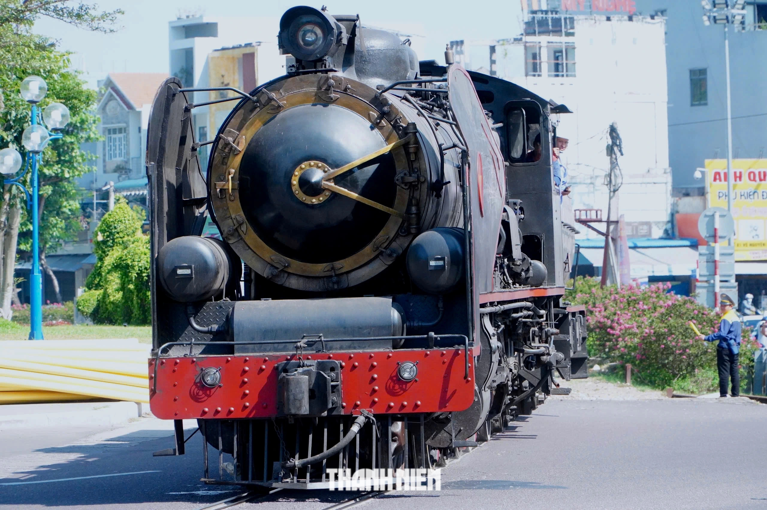 Đầu tàu hơi nước cuối cùng đang làm gì ở Quy Nhơn - Ảnh 2.