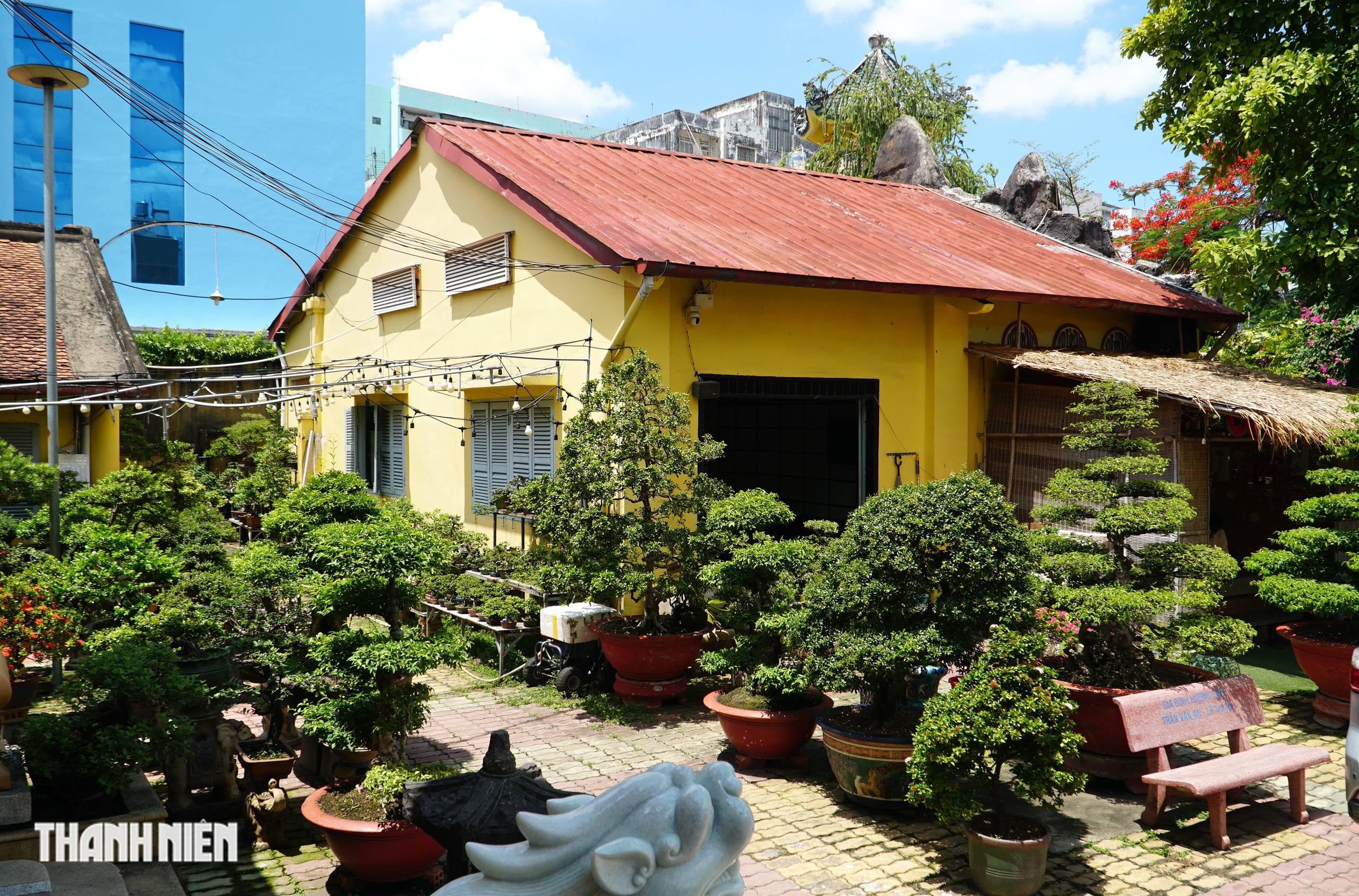 Chùa trong hẻm ở TP.HCM: Ngôi chùa kiểu miền Bắc, từng là nơi xóa mù chữ - Ảnh 10.