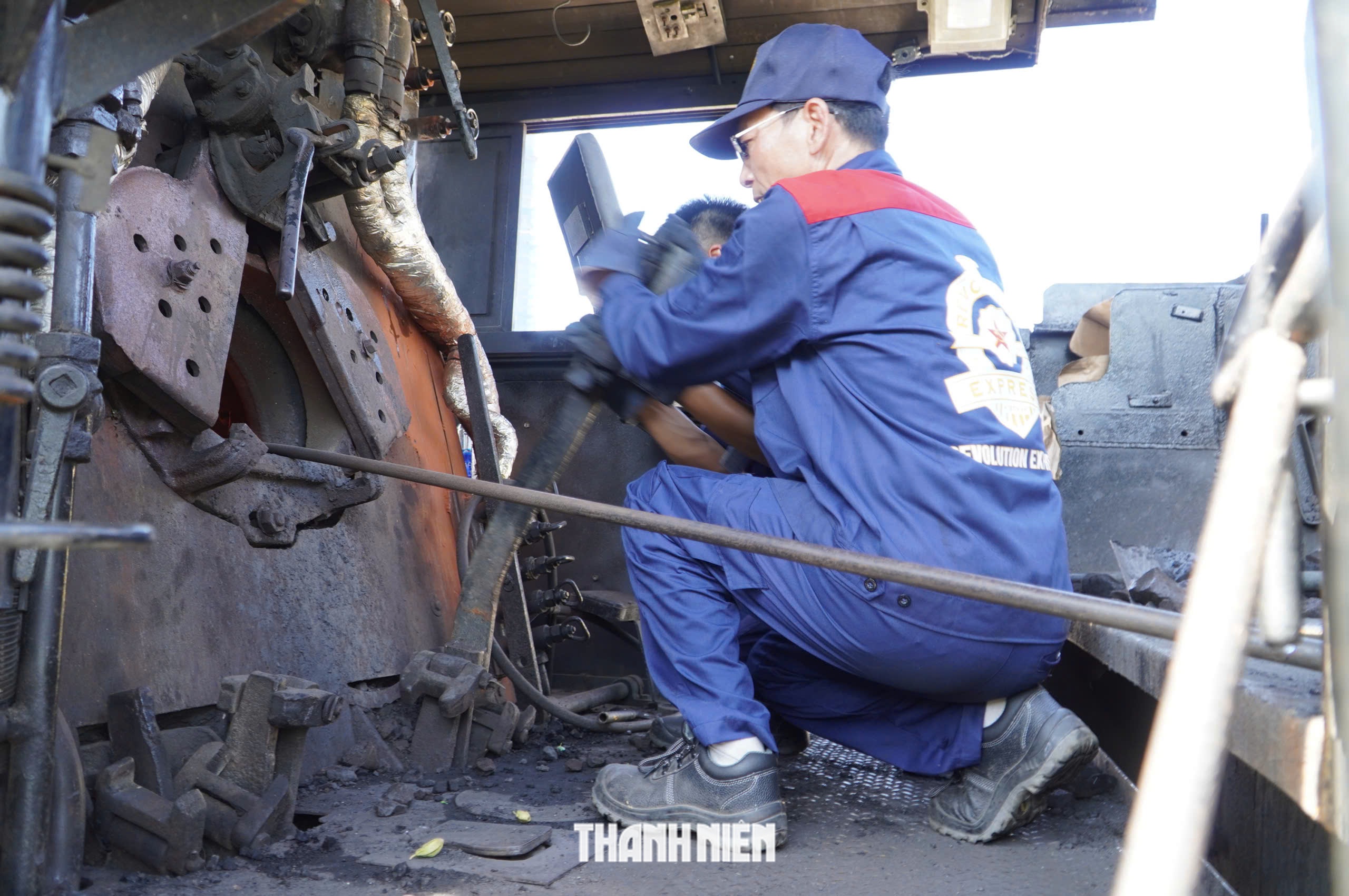 Đầu t&agrave;u hơi nước cuối c&ugrave;ng đang l&agrave;m g&igrave; ở Quy Nhơn - Ảnh 10.